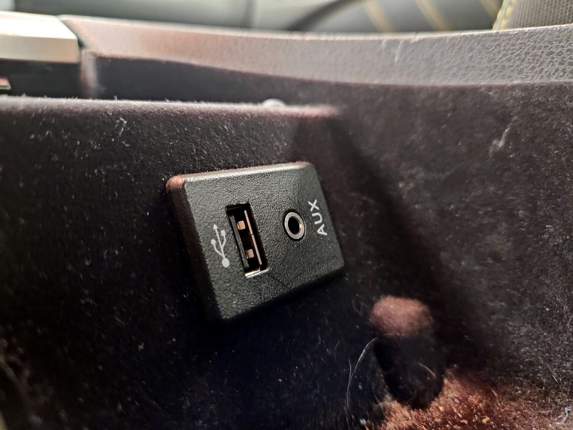 Thumbnail: 2019 Nissan Z - 18