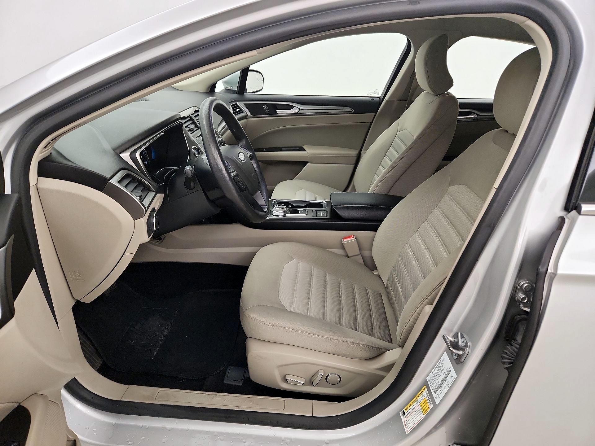 Thumbnail: 2018 Ford Fusion - 11