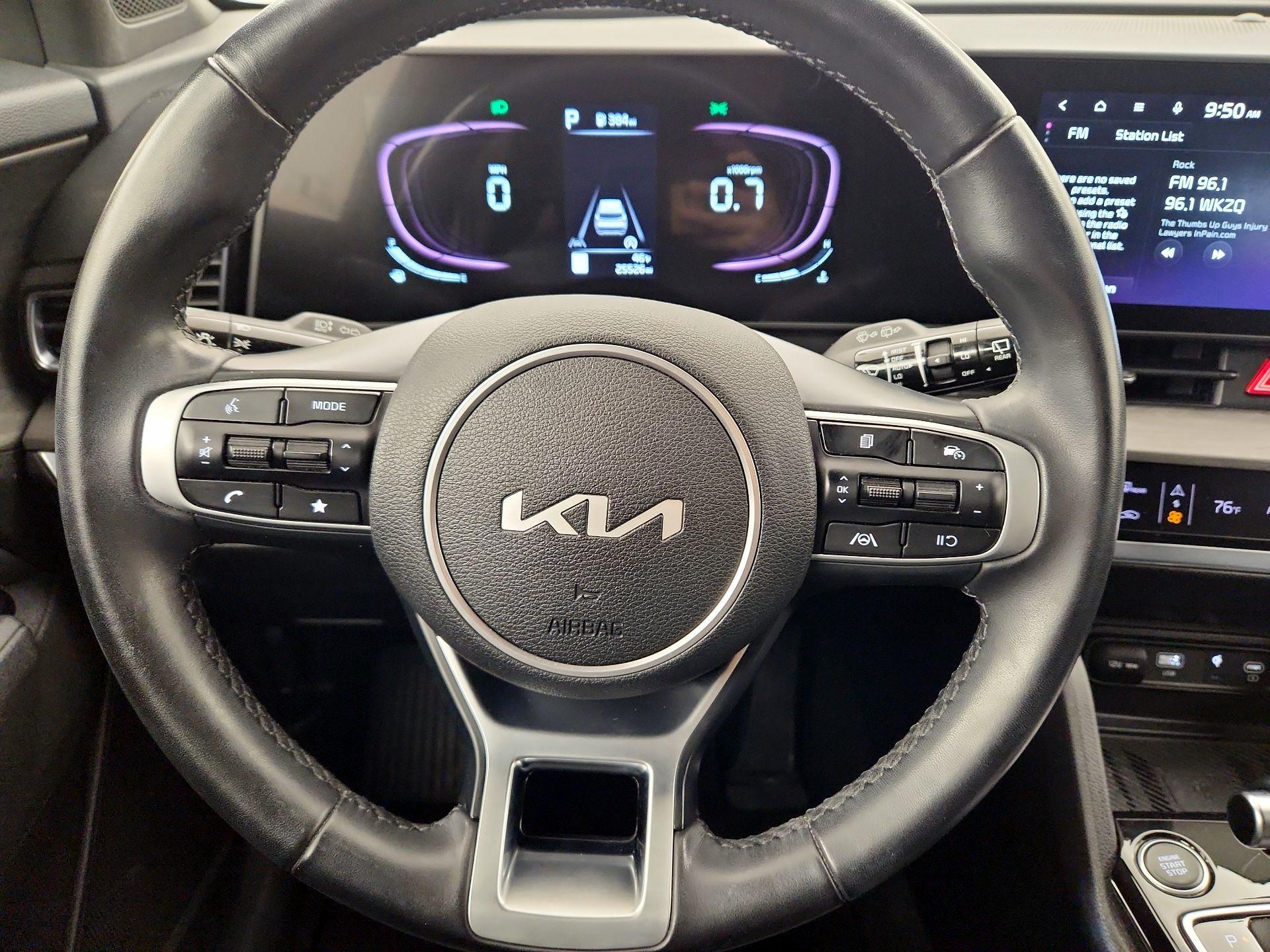 Thumbnail: 2023 Kia Sportage - 10