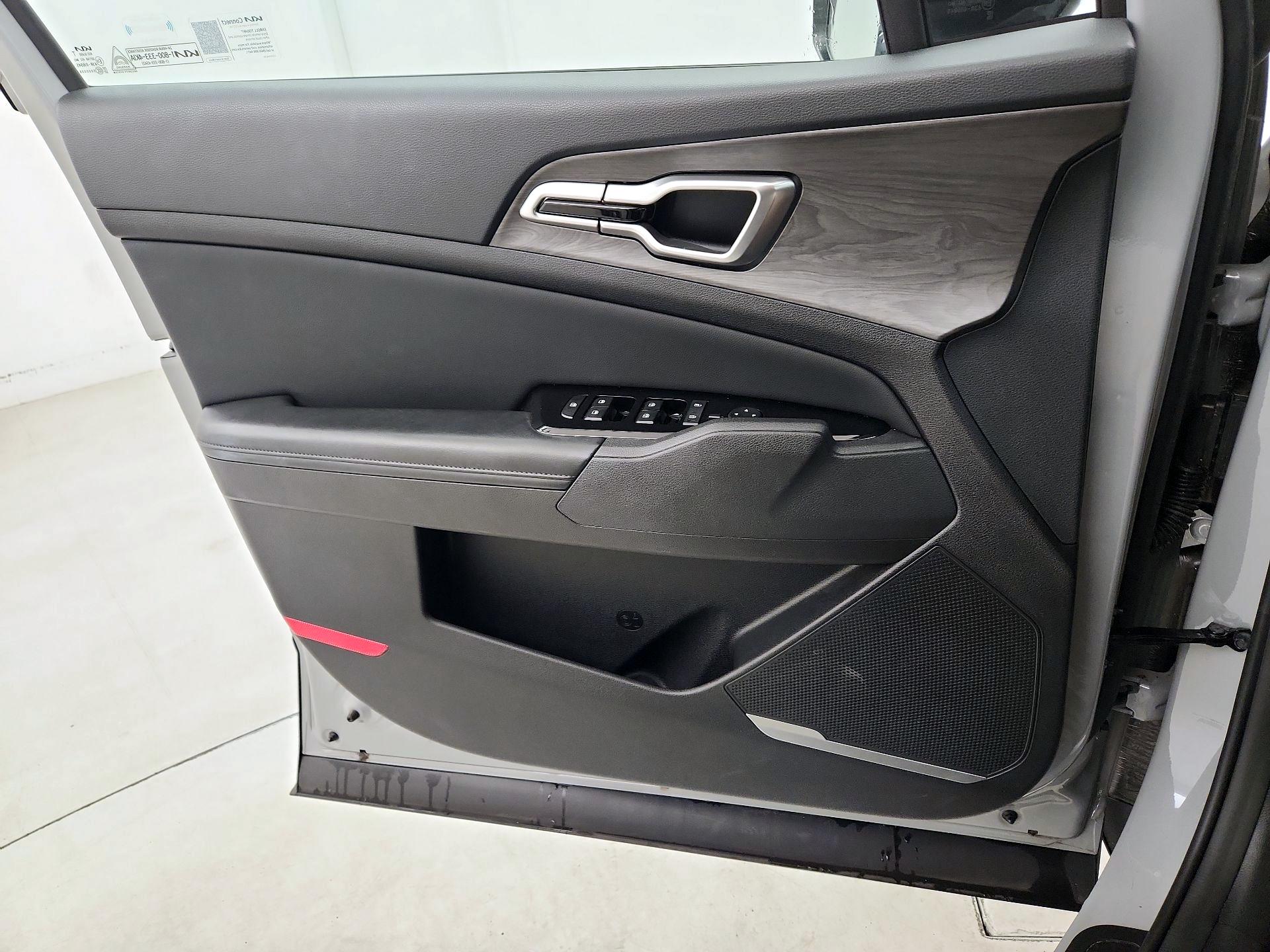 Thumbnail: 2023 Kia Sportage - 12