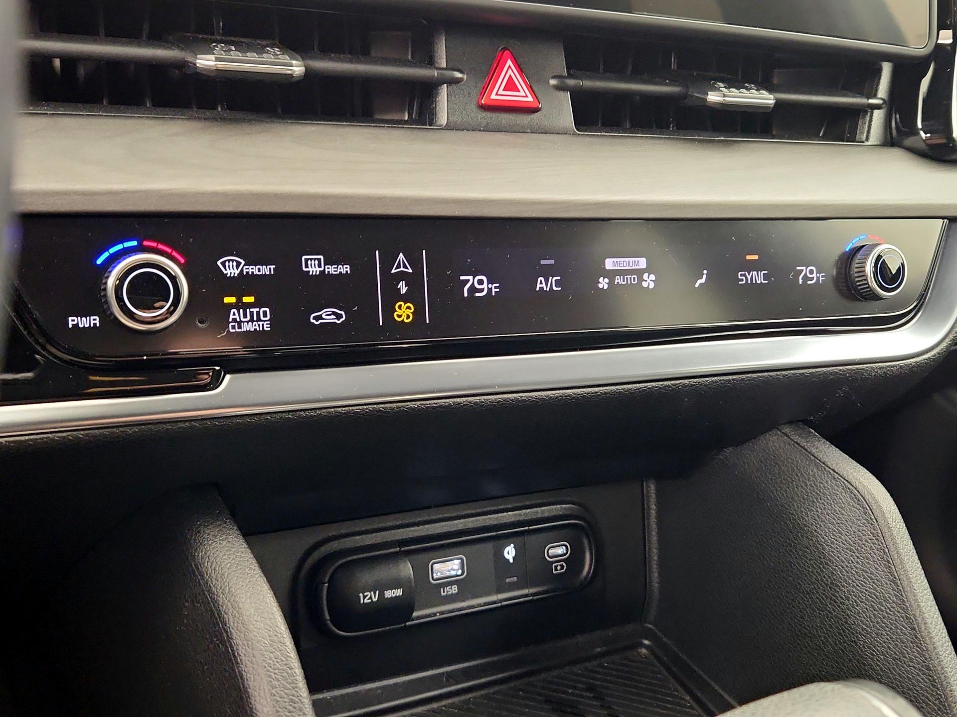 Thumbnail: 2023 Kia Sportage - 17