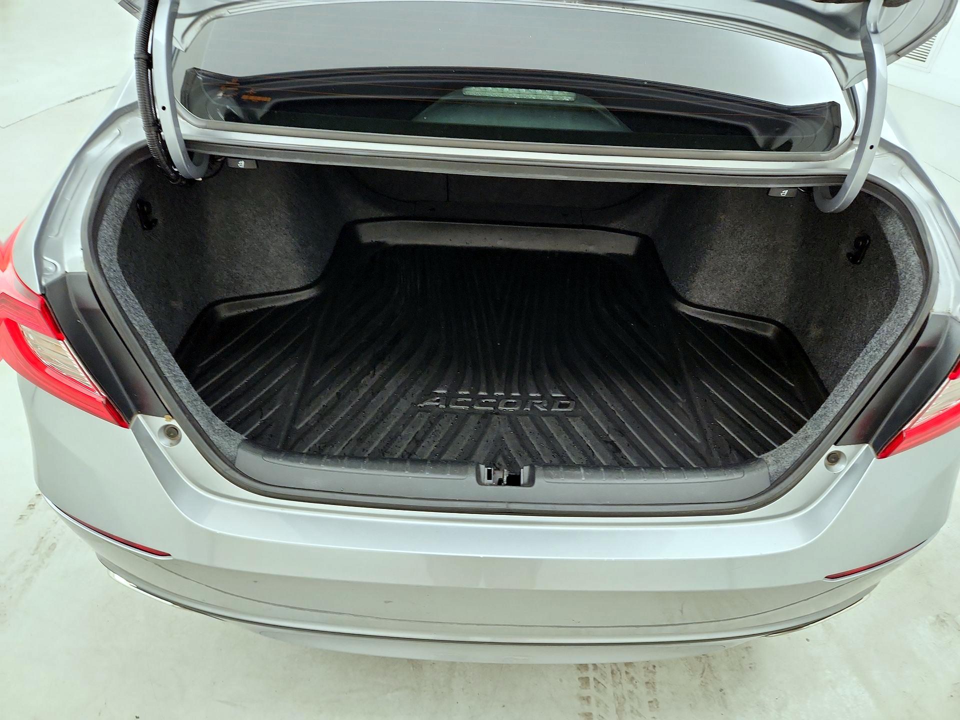 Thumbnail: 2020 Honda Accord - 20