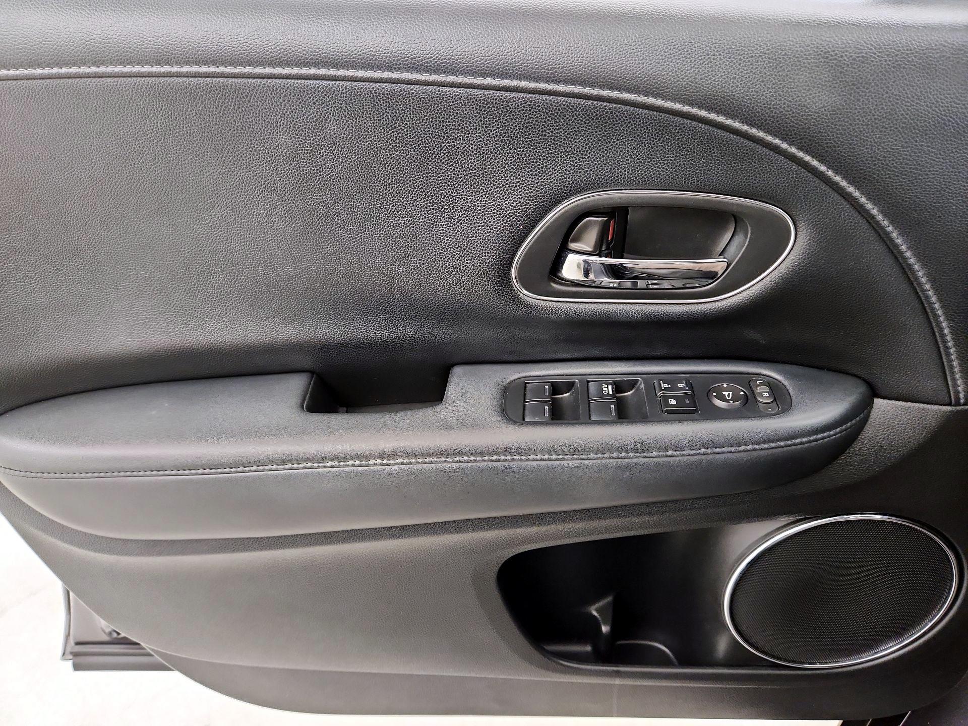 Thumbnail: 2017 Honda HR-V - 12