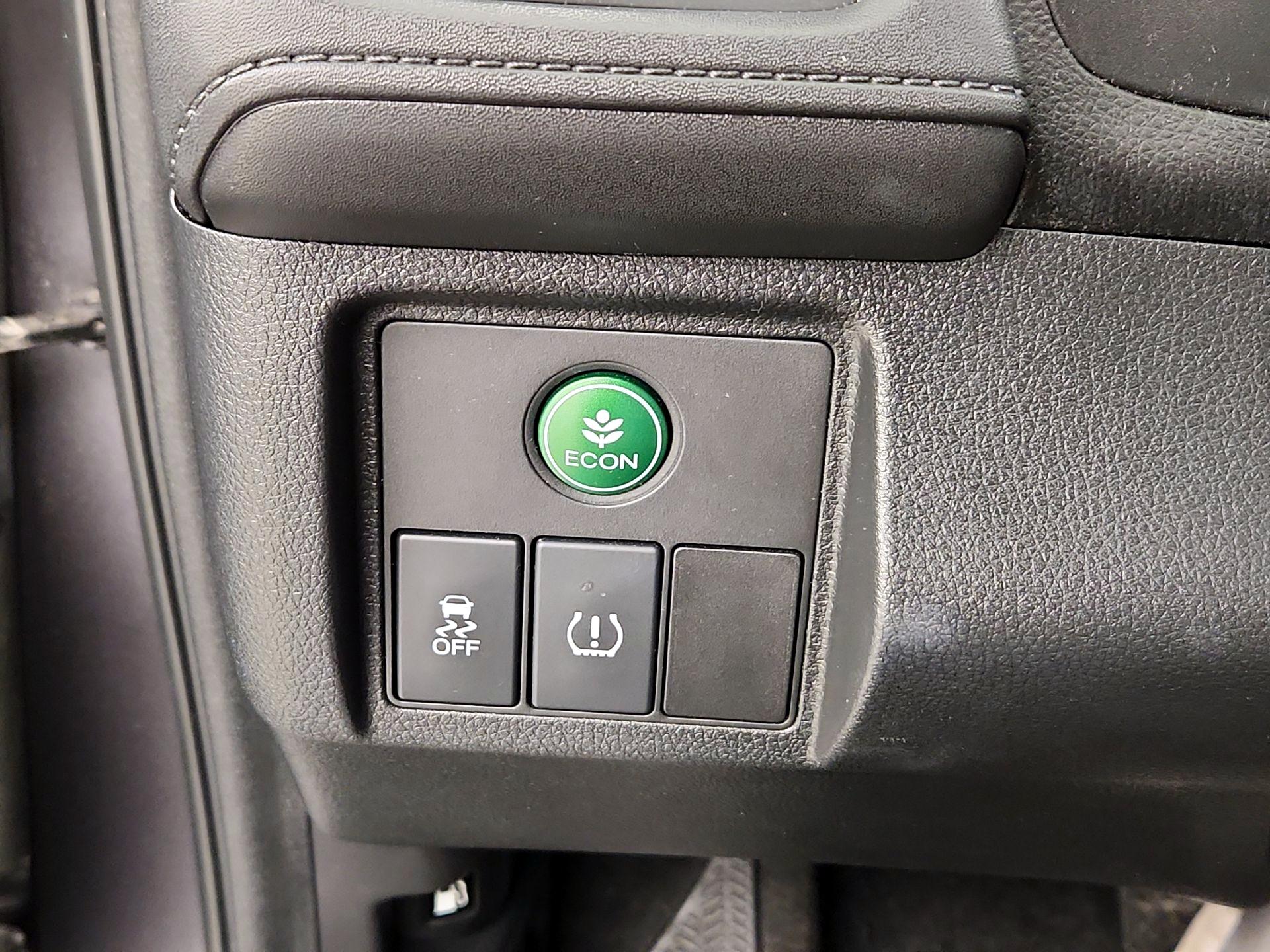 Thumbnail: 2017 Honda HR-V - 13