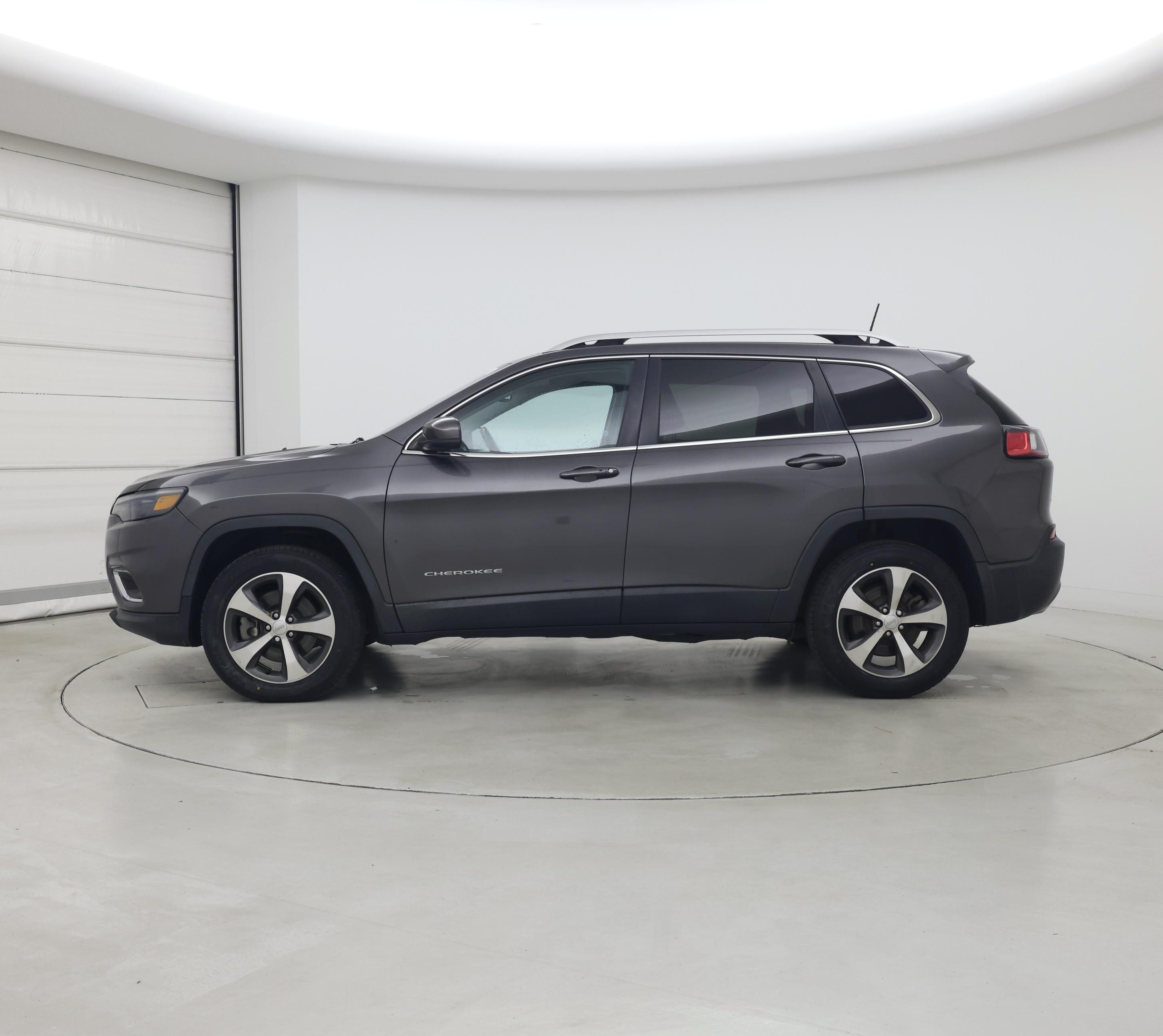 Thumbnail: 2020 Jeep Cherokee - 3