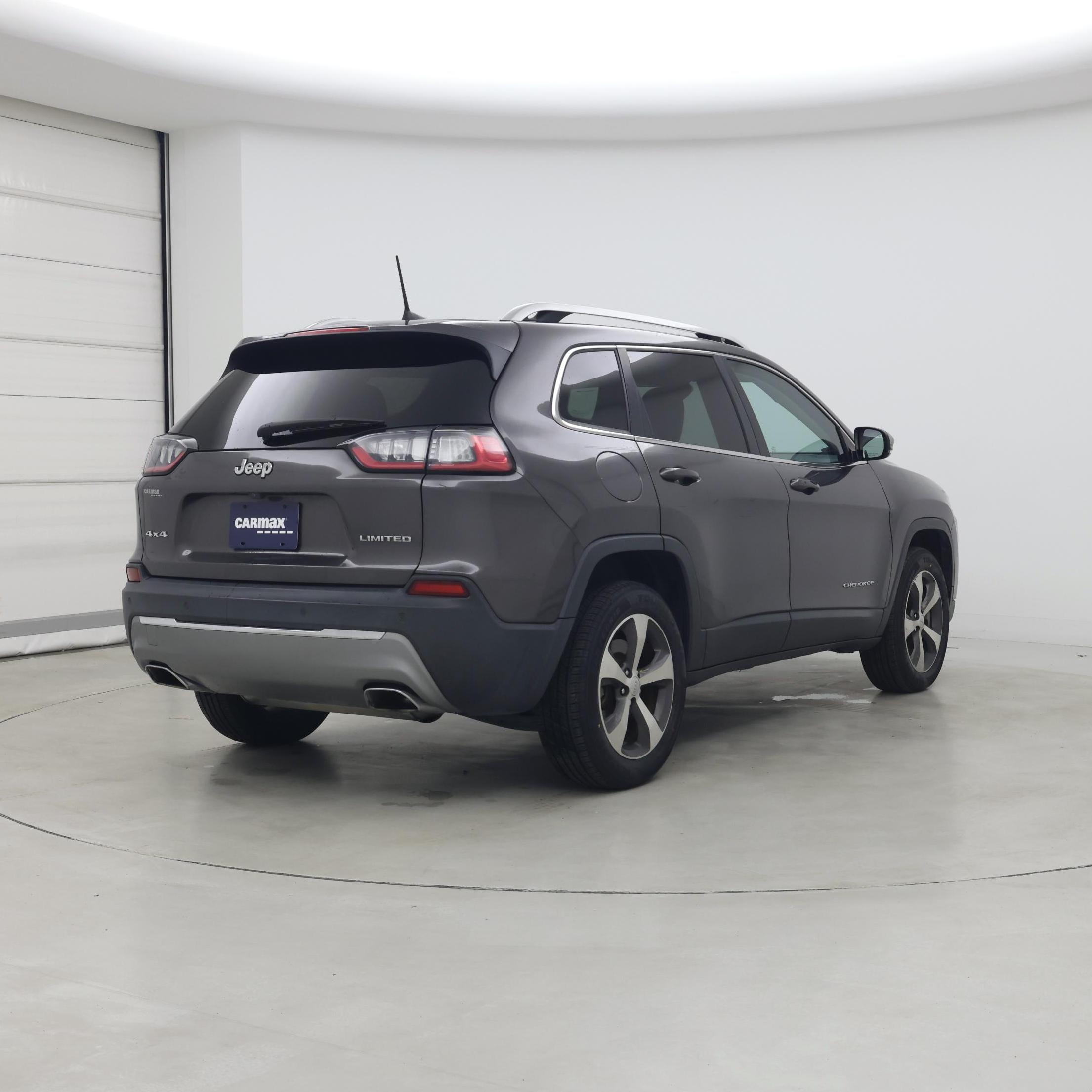 Thumbnail: 2020 Jeep Cherokee - 8