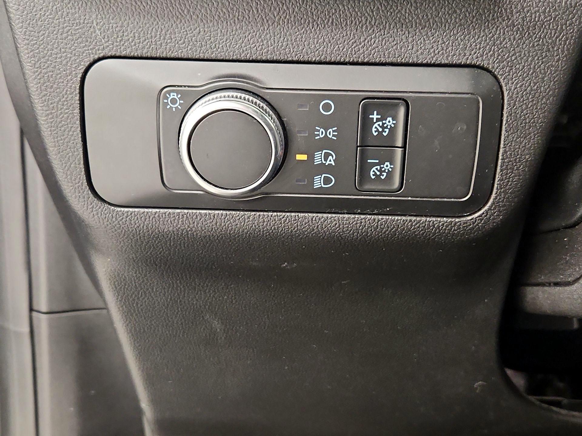 Thumbnail: 2020 Ford Escape - 13