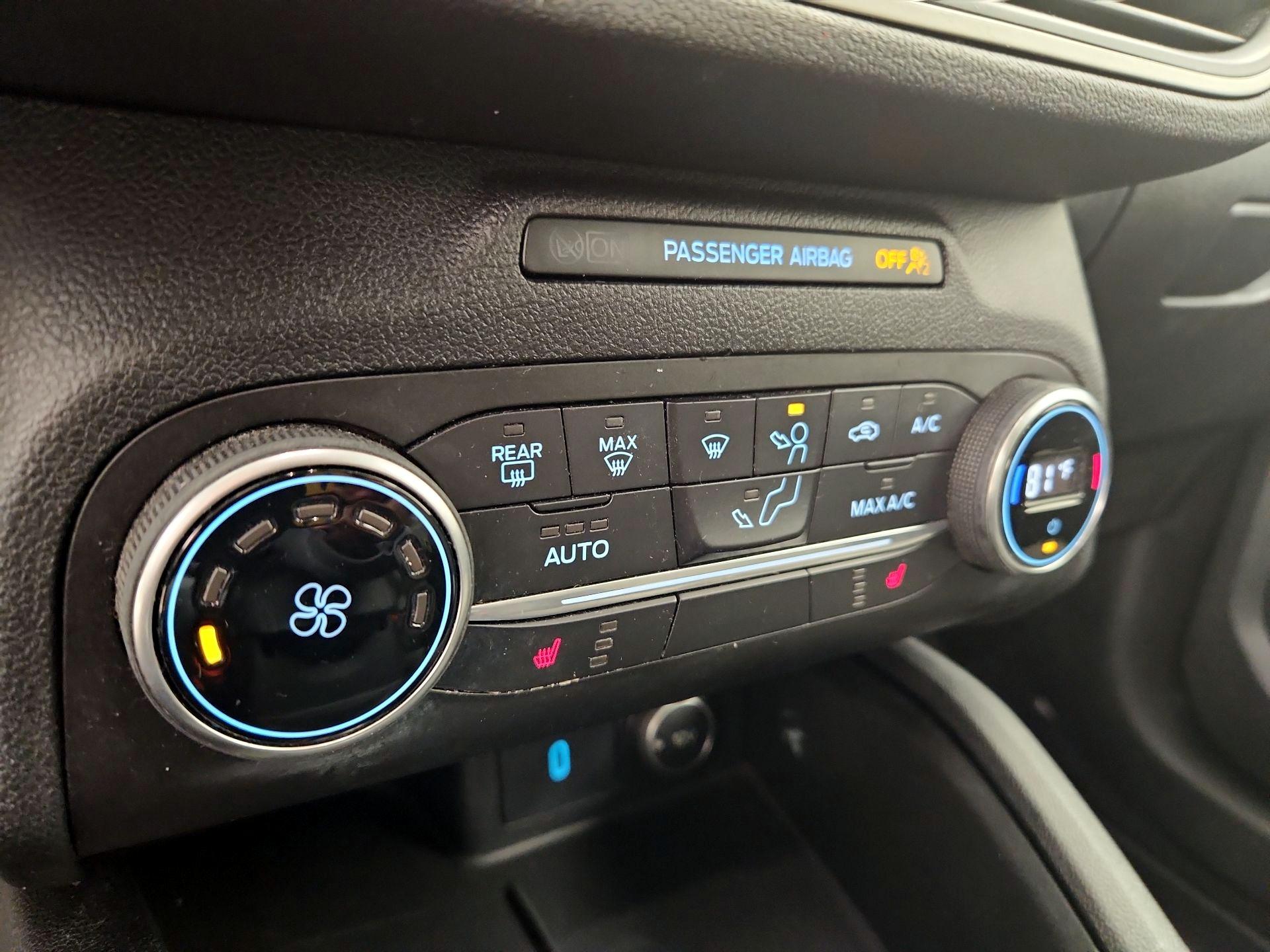 Thumbnail: 2020 Ford Escape - 16