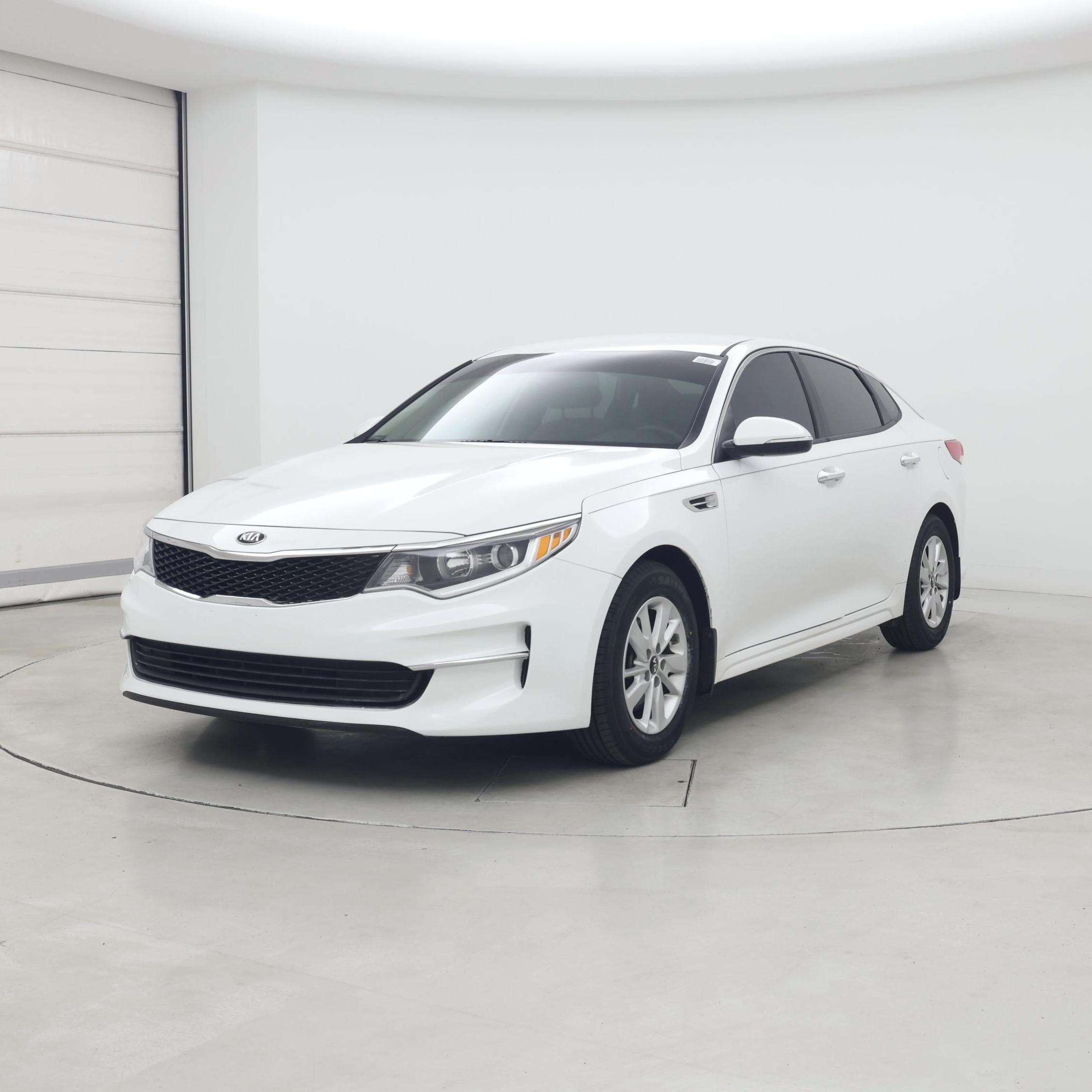 Thumbnail: 2017 Kia Optima - 4