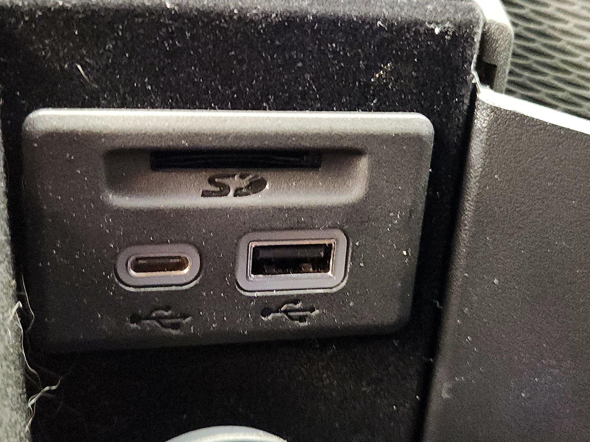 Thumbnail: 2023 Cadillac CT5 - 18