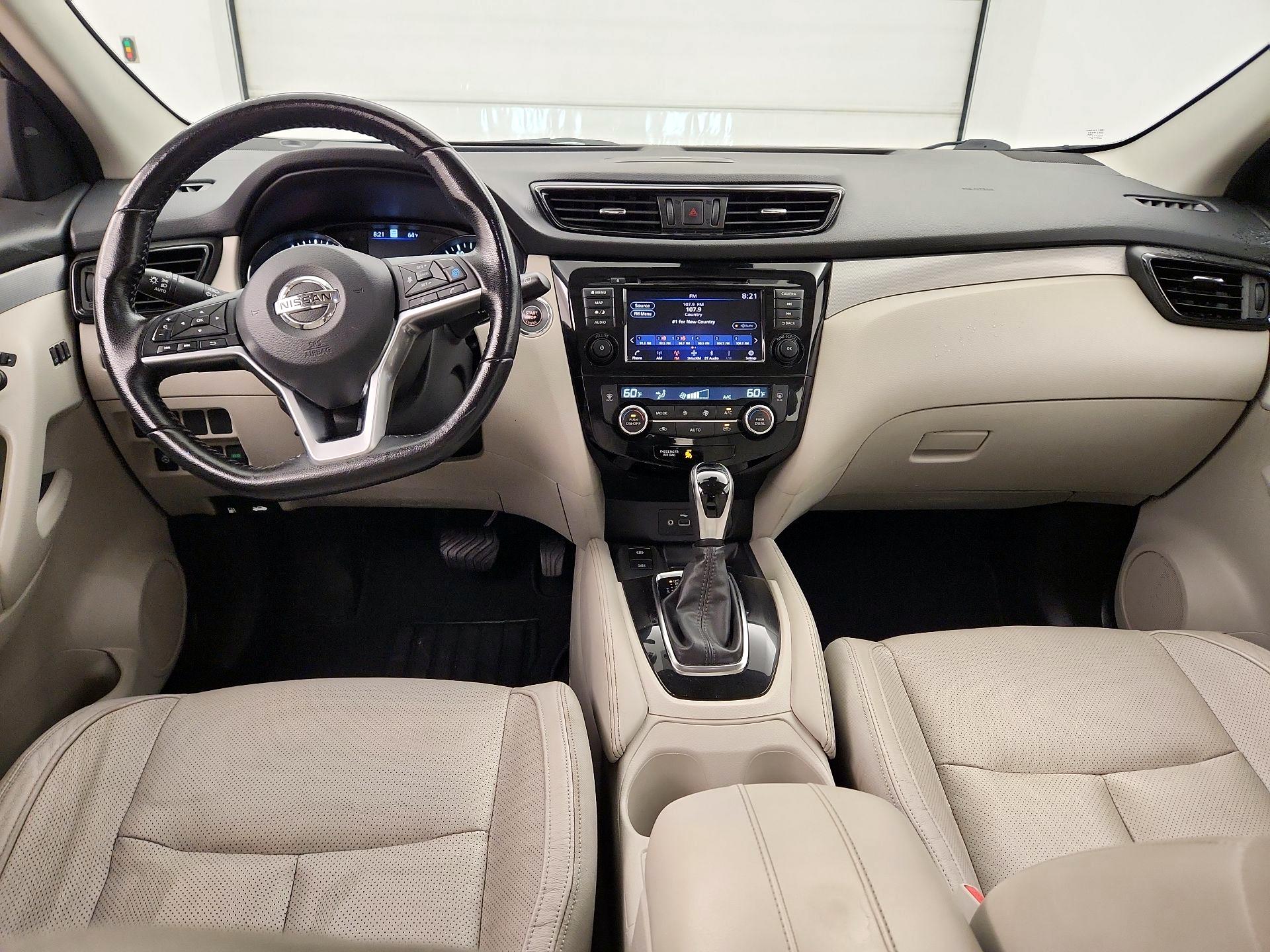 Thumbnail: 2020 Nissan Rogue Sport - 9