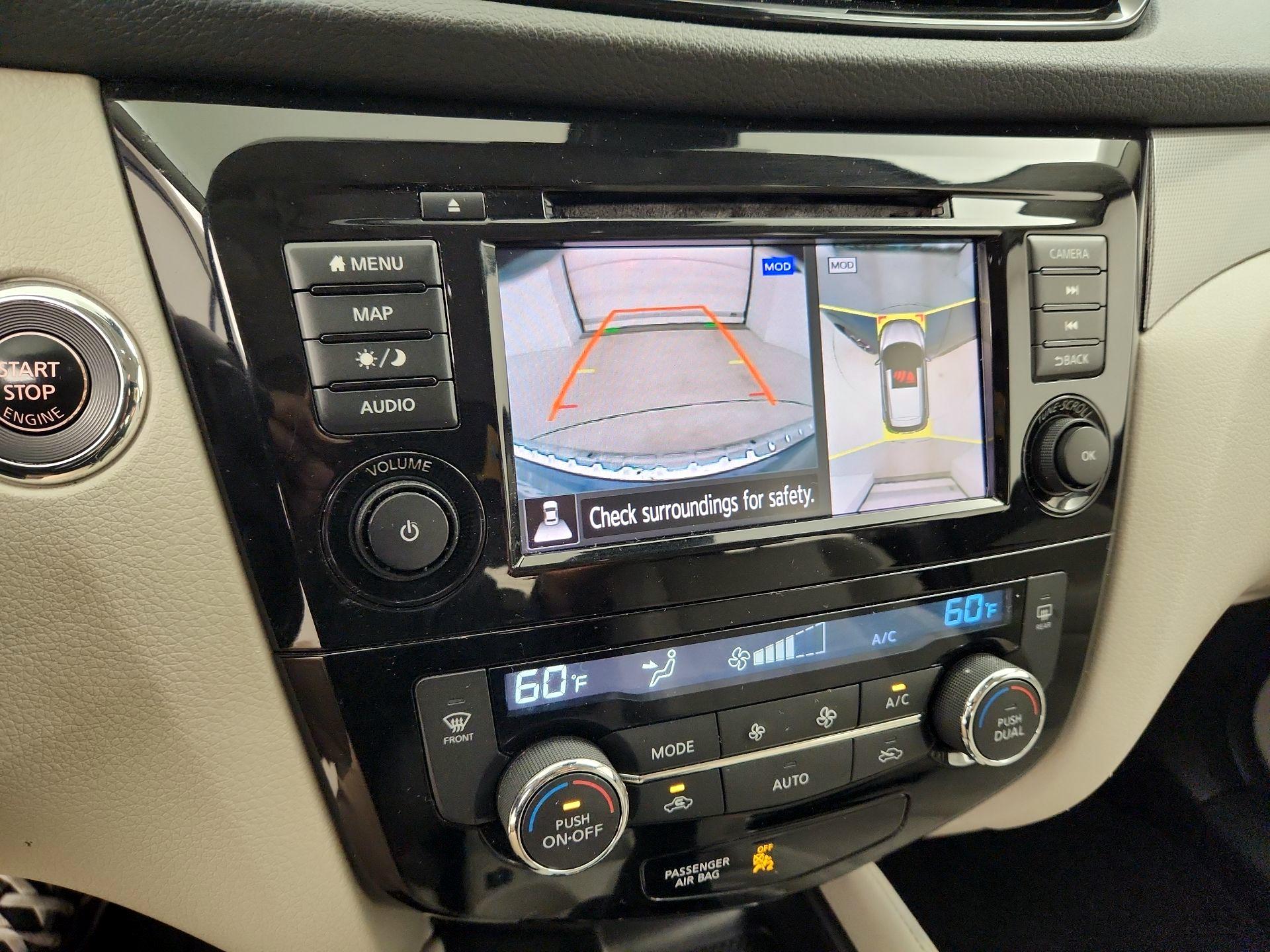 Thumbnail: 2020 Nissan Rogue Sport - 14