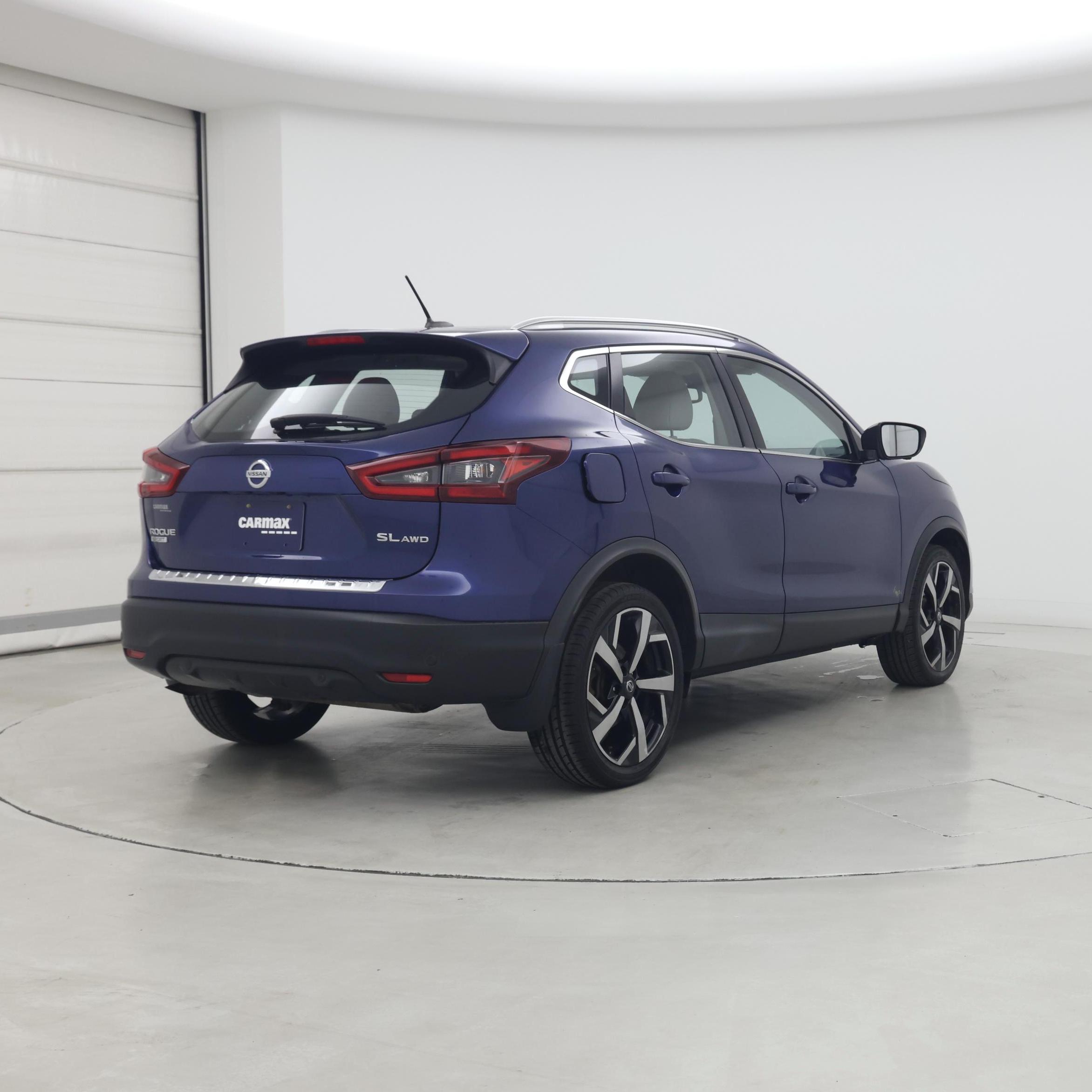 Thumbnail: 2020 Nissan Rogue Sport - 8