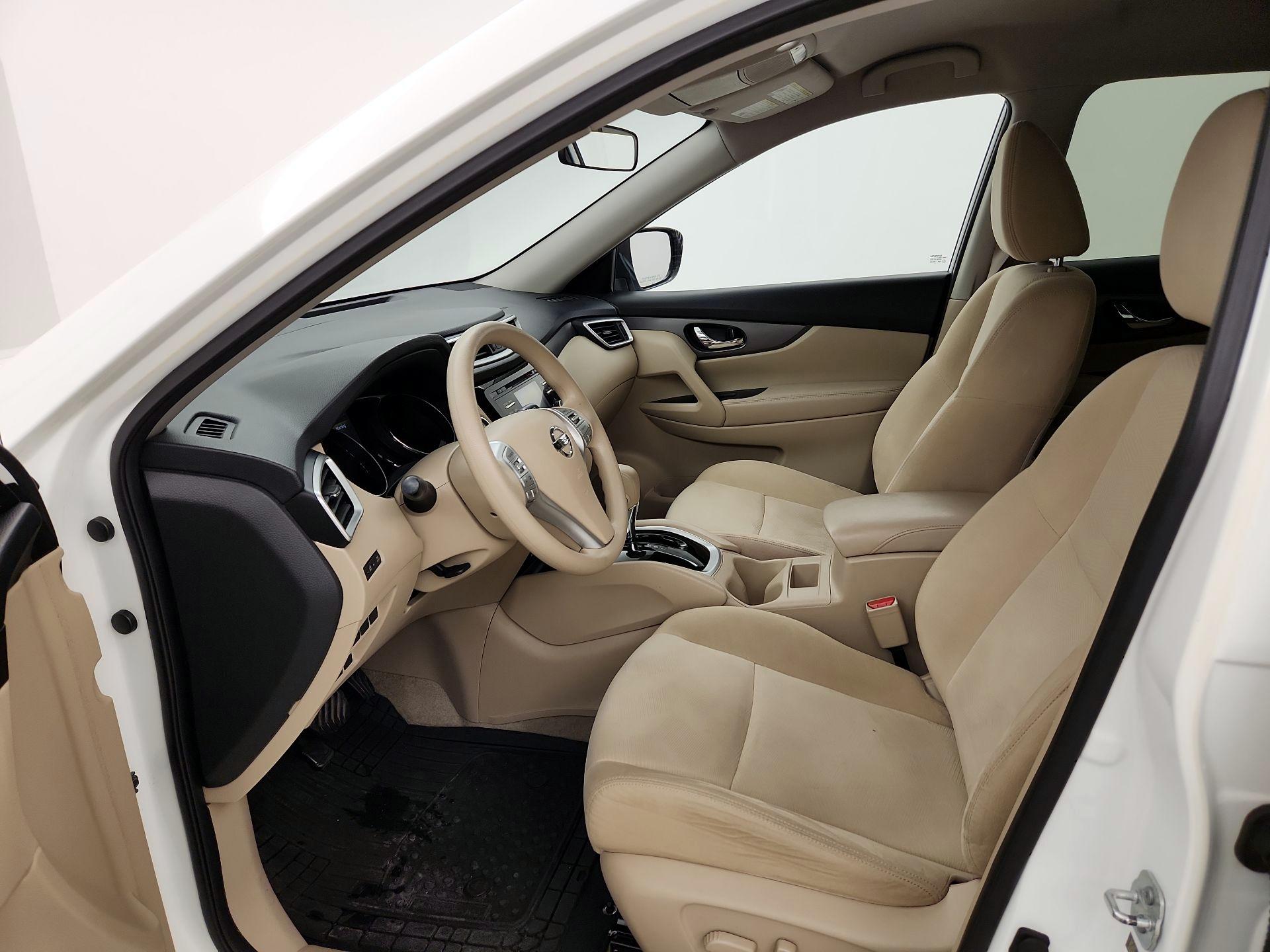 Thumbnail: 2015 Nissan Rogue - 11