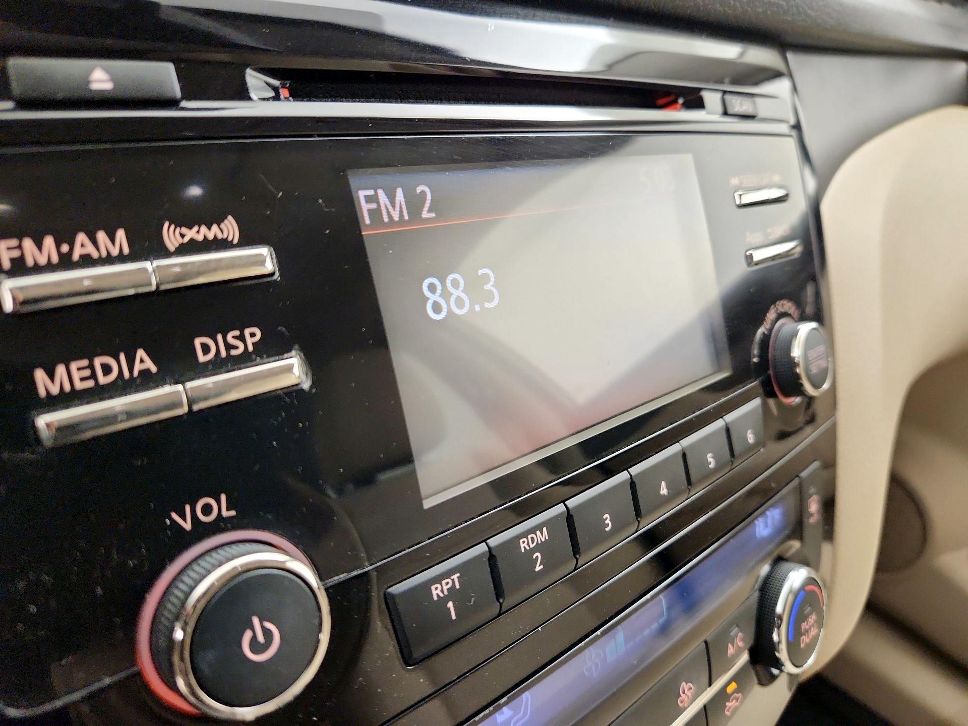 Thumbnail: 2015 Nissan Rogue - 15