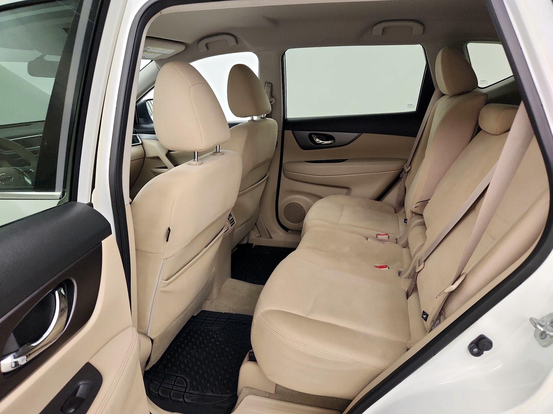 Thumbnail: 2015 Nissan Rogue - 19