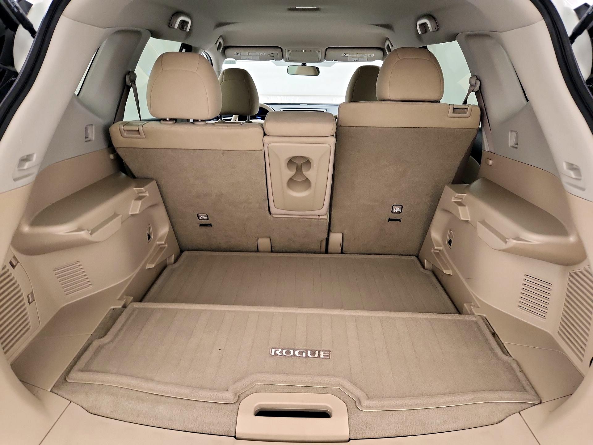 Thumbnail: 2015 Nissan Rogue - 20