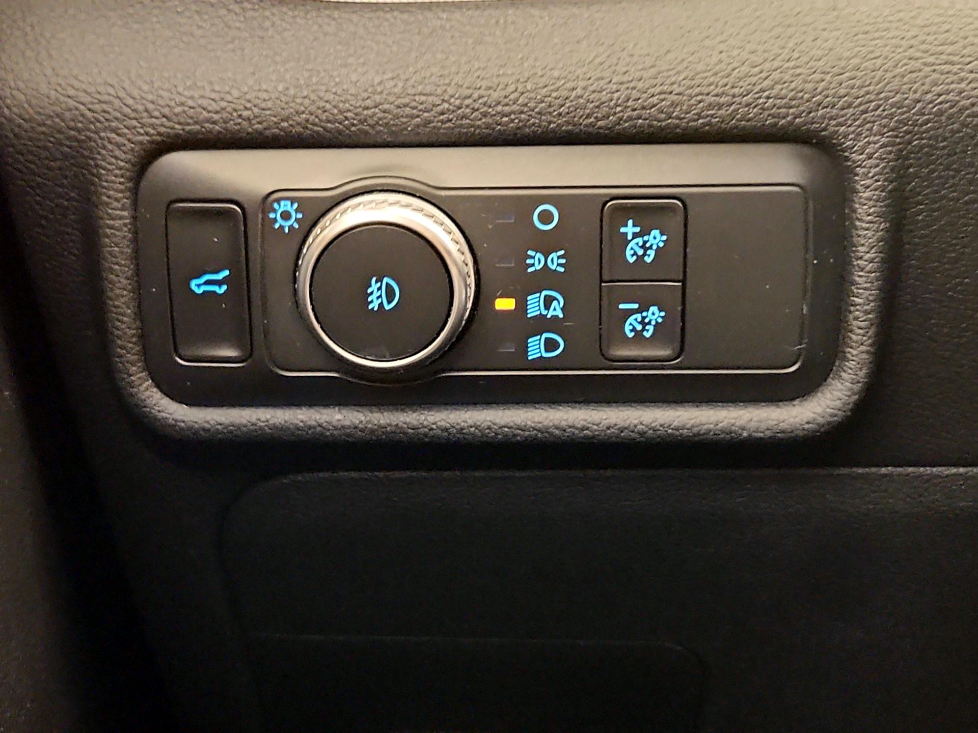 Thumbnail: 2020 Ford Explorer - 13