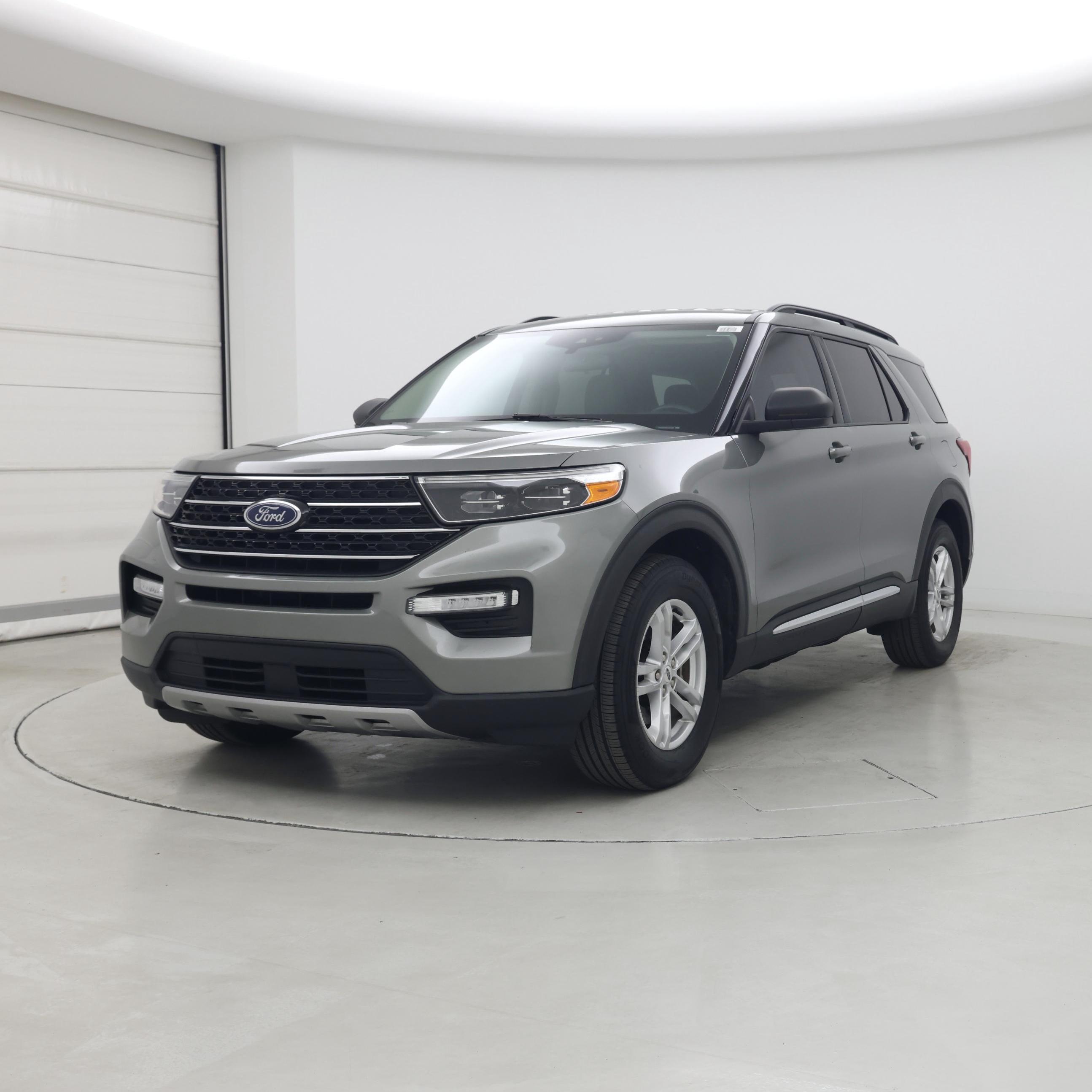 Thumbnail: 2020 Ford Explorer - 4