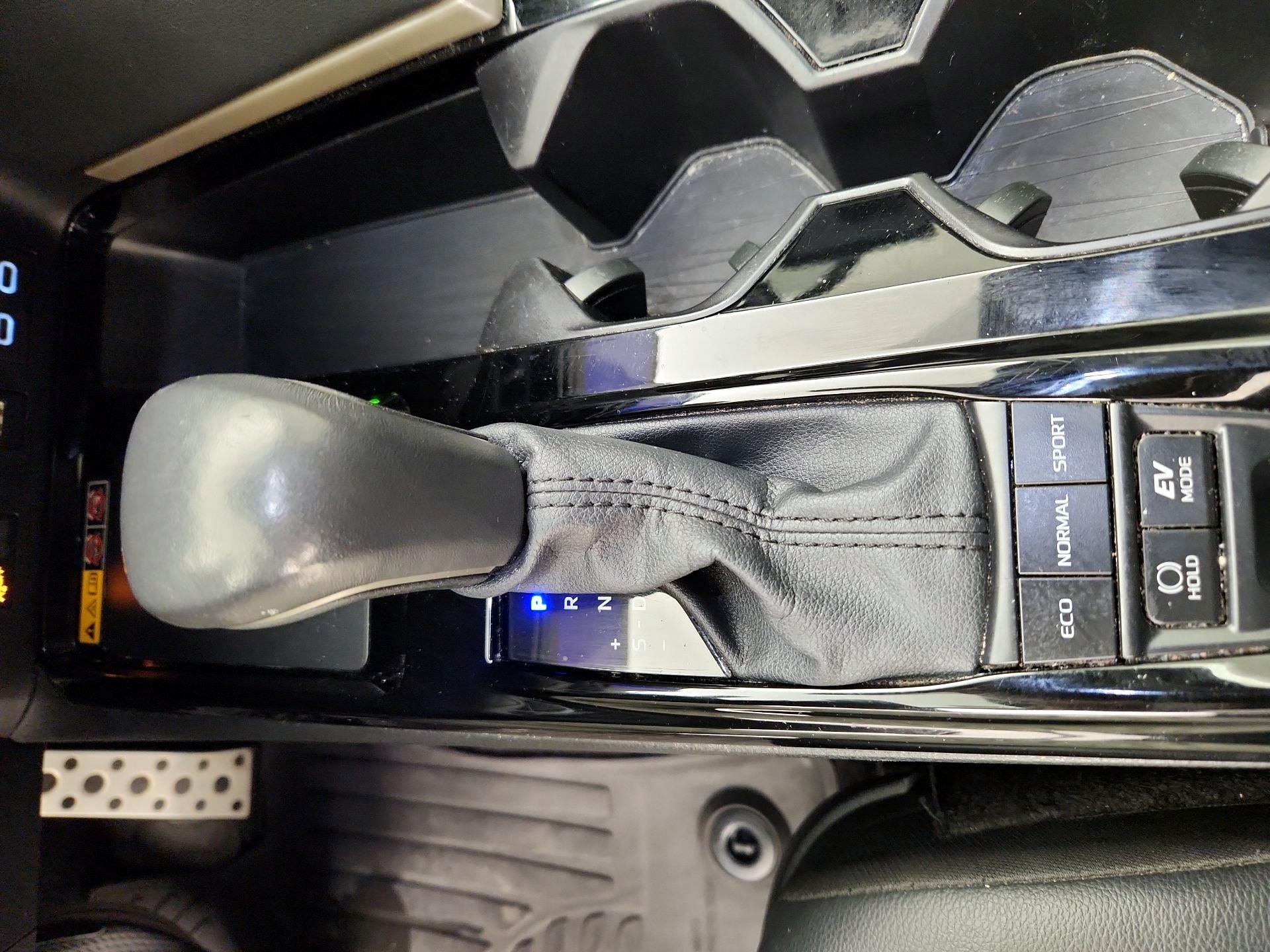 Thumbnail: 2025 Toyota Camry - 17