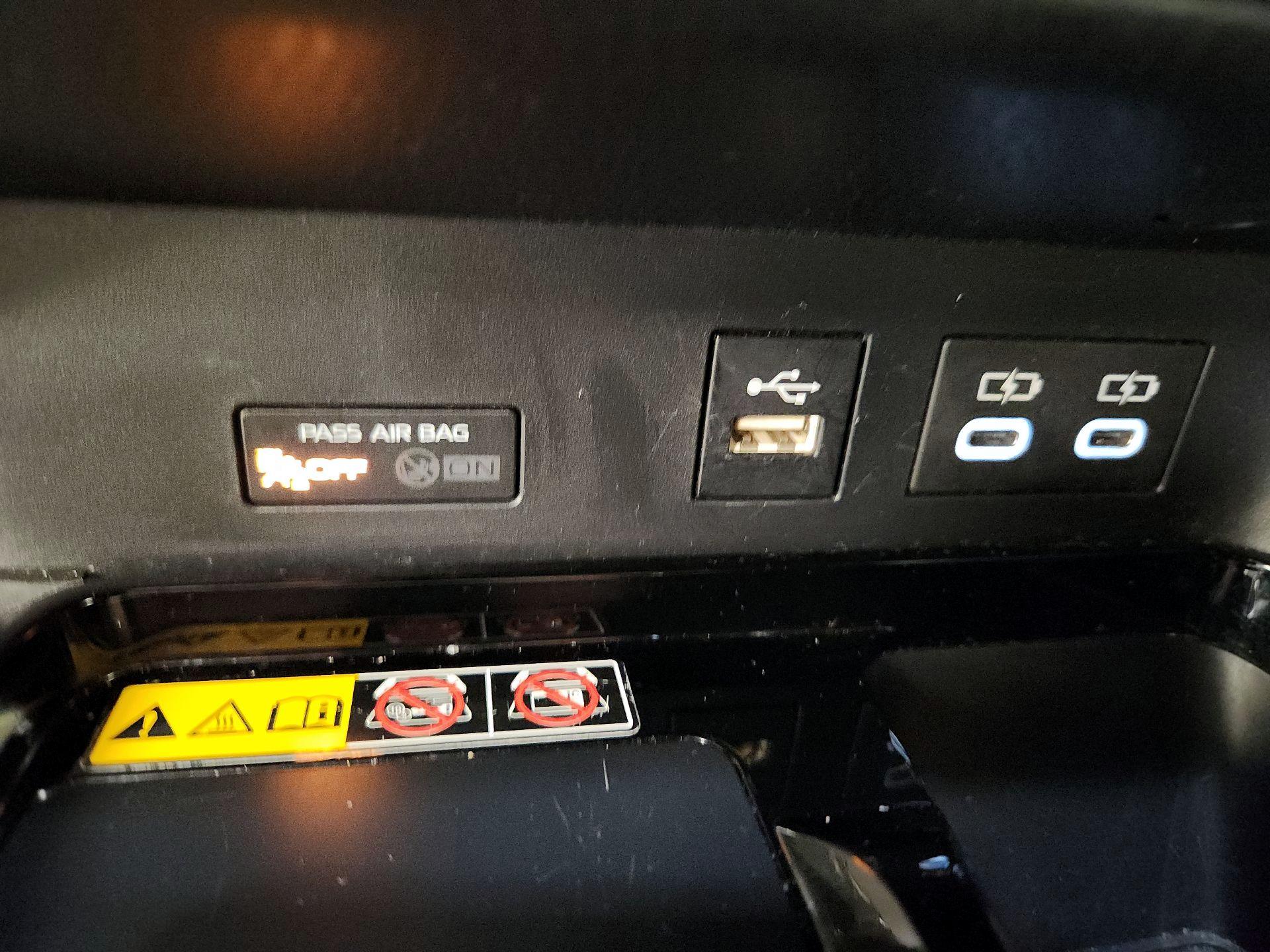 Thumbnail: 2025 Toyota Camry - 18