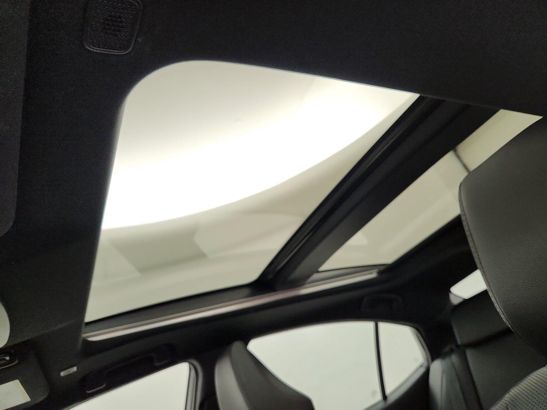 Thumbnail: 2025 Toyota Camry - 19