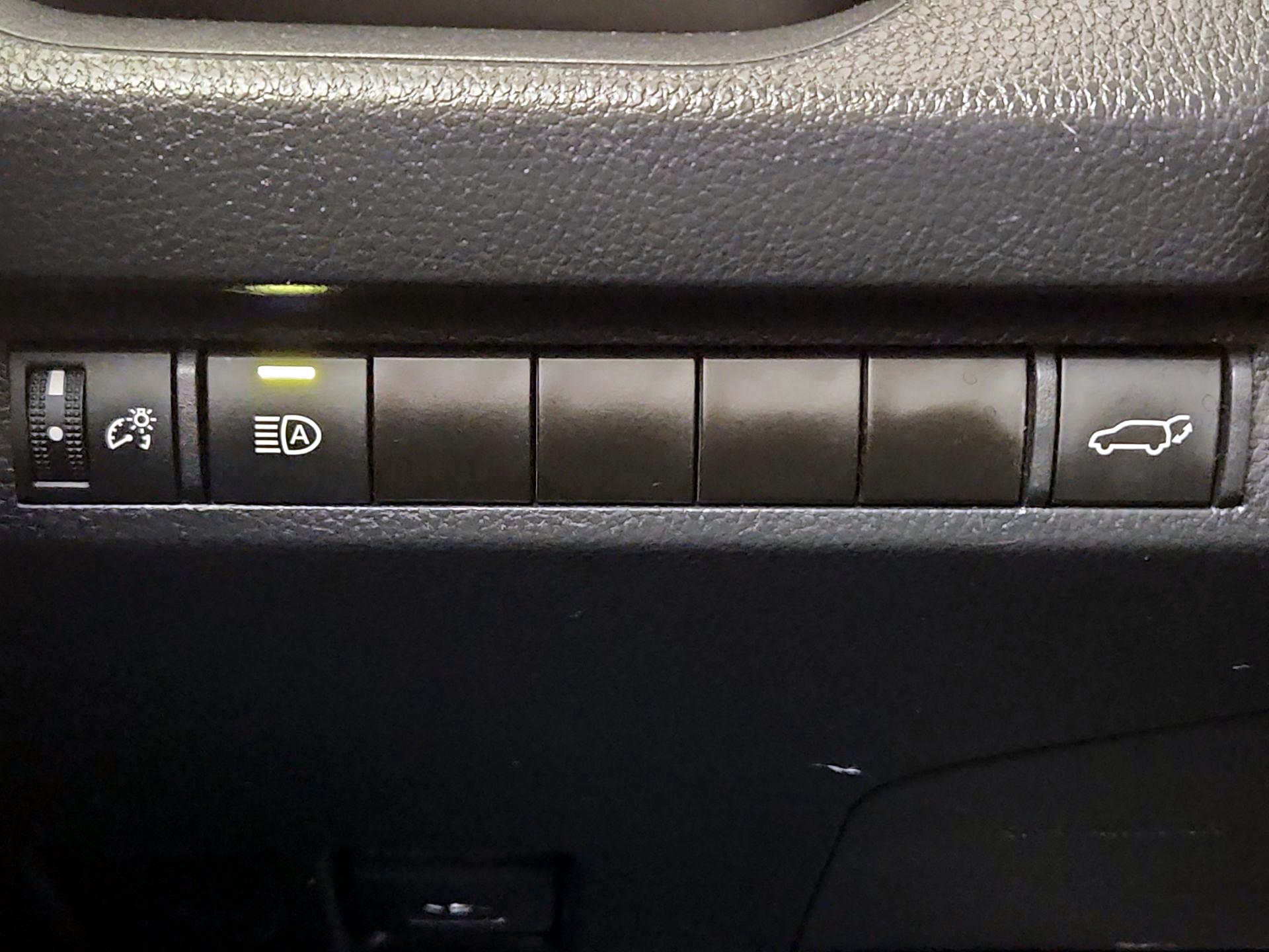 Thumbnail: 2023 Toyota RAV4 - 13