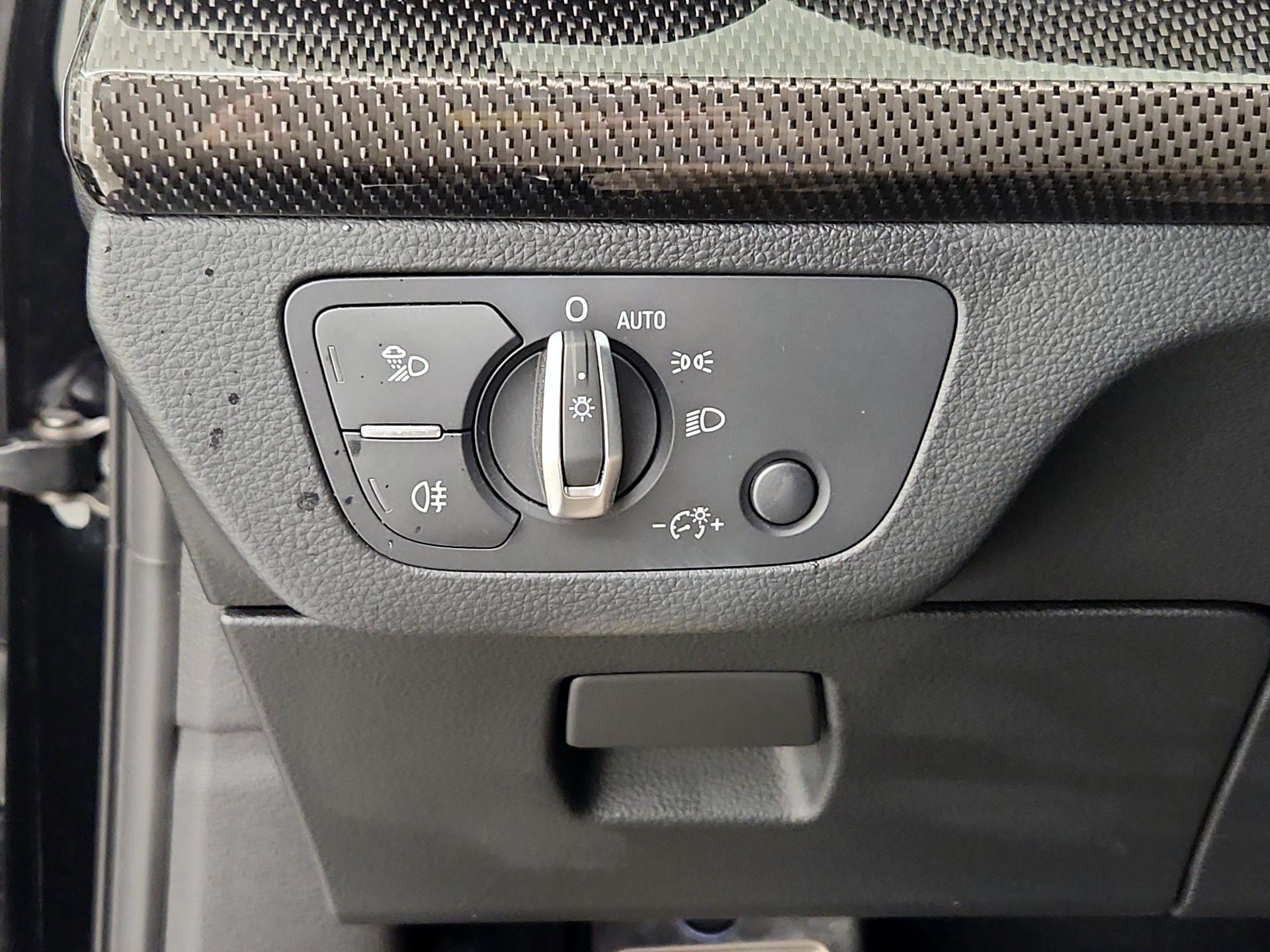 Thumbnail: 2021 Audi SQ5 - 13