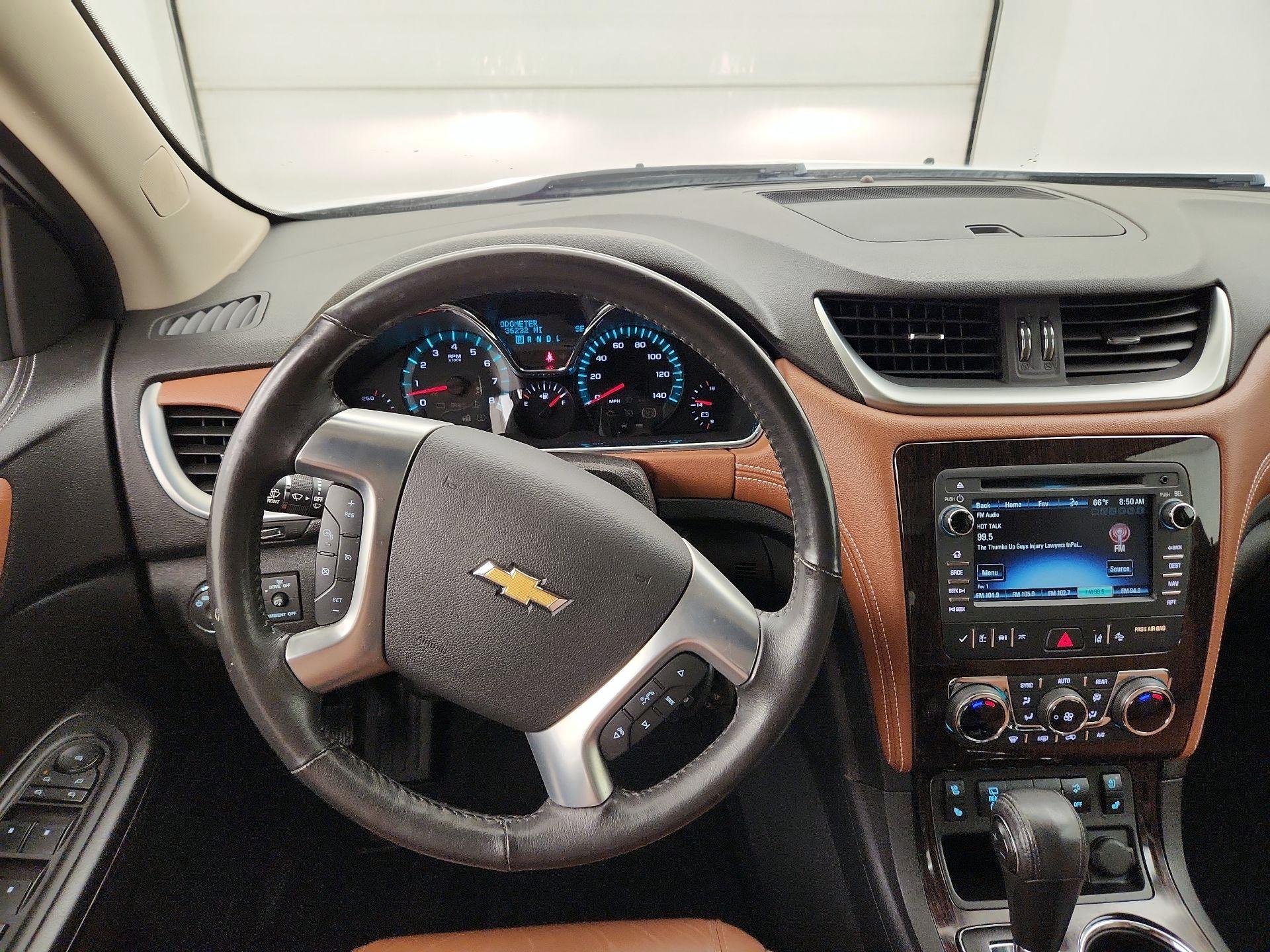 Thumbnail: 2017 Chevrolet Traverse - 10