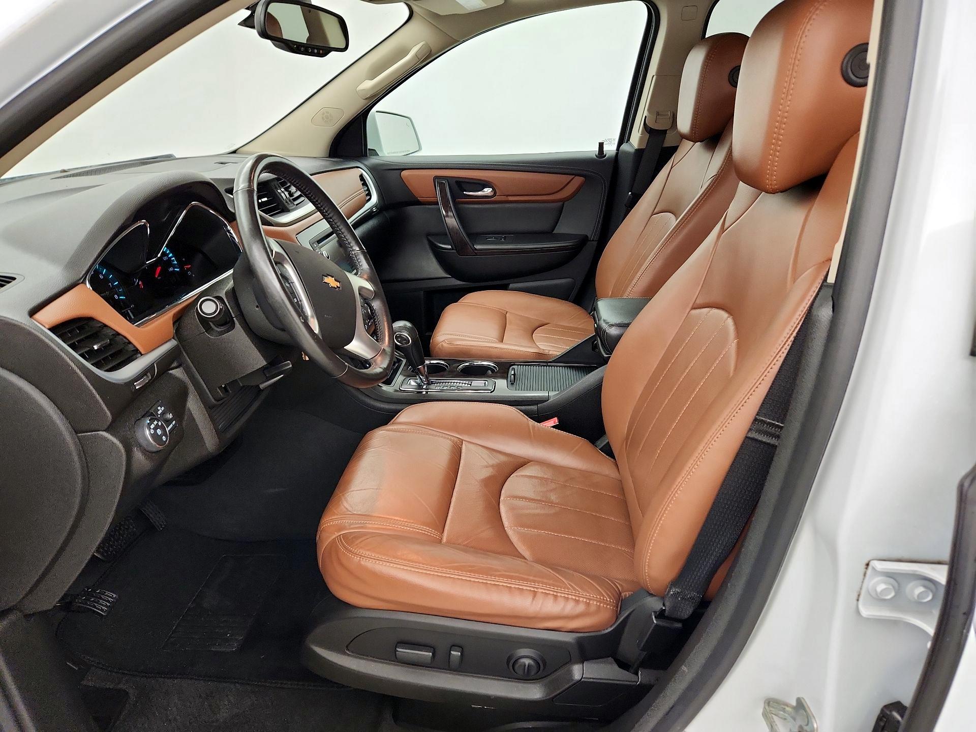 Thumbnail: 2017 Chevrolet Traverse - 11