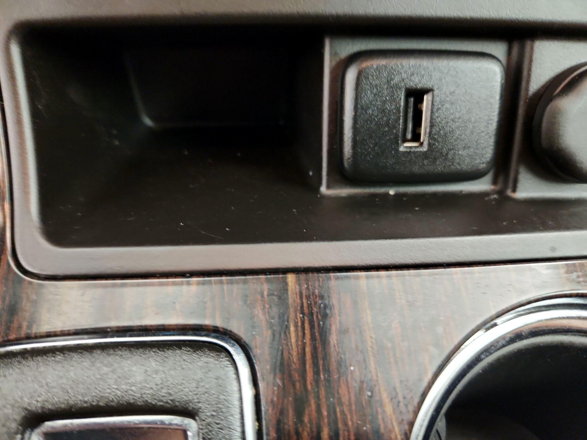 Thumbnail: 2017 Chevrolet Traverse - 18