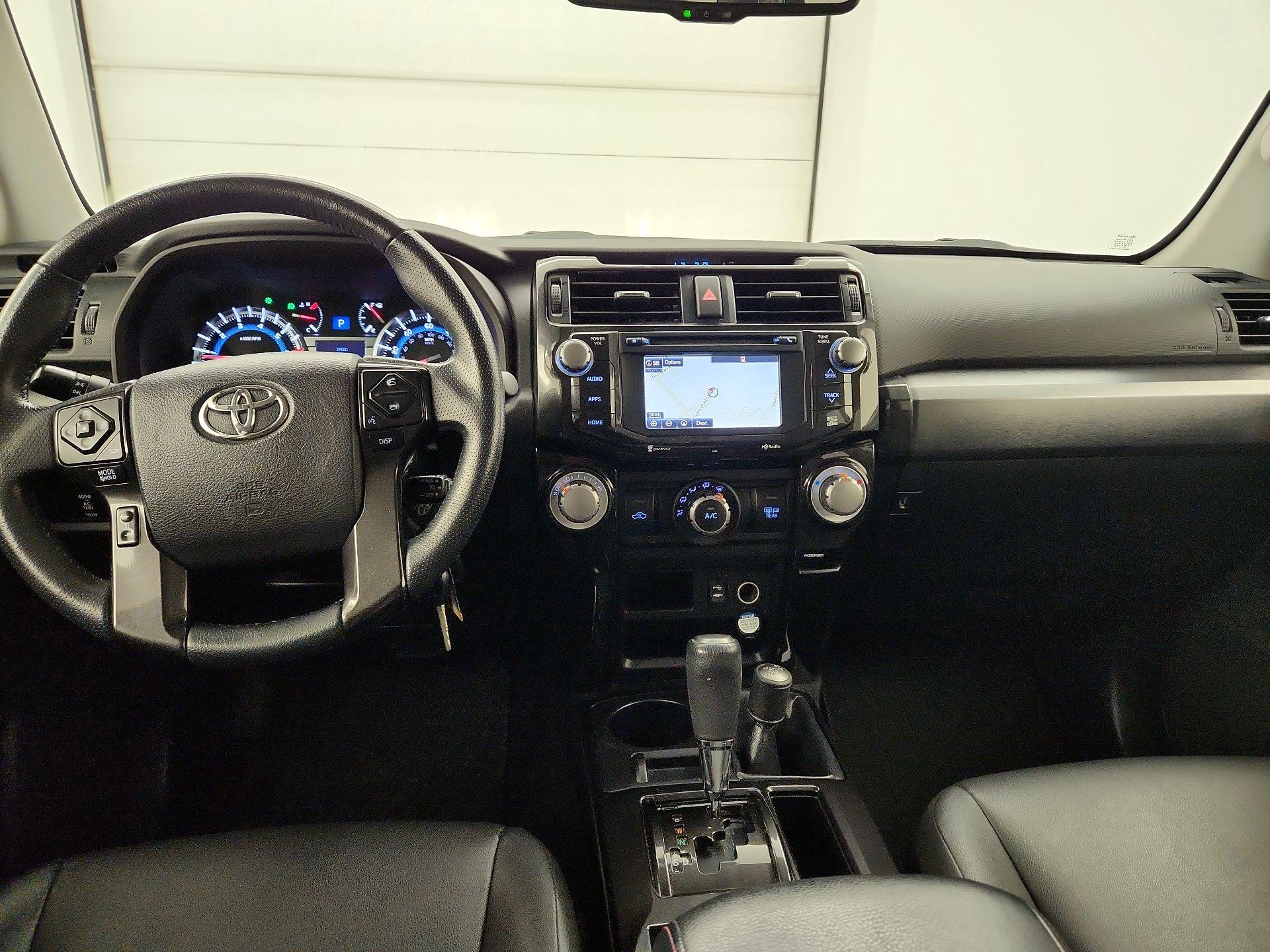 Thumbnail: 2015 Toyota 4Runner - 9