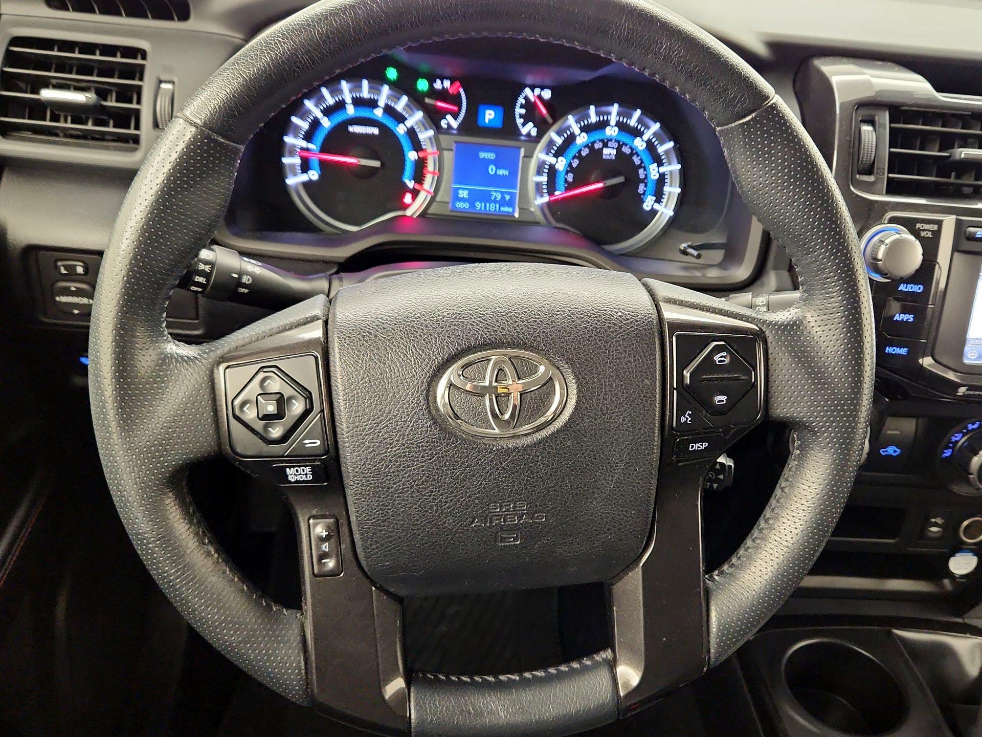 Thumbnail: 2015 Toyota 4Runner - 10