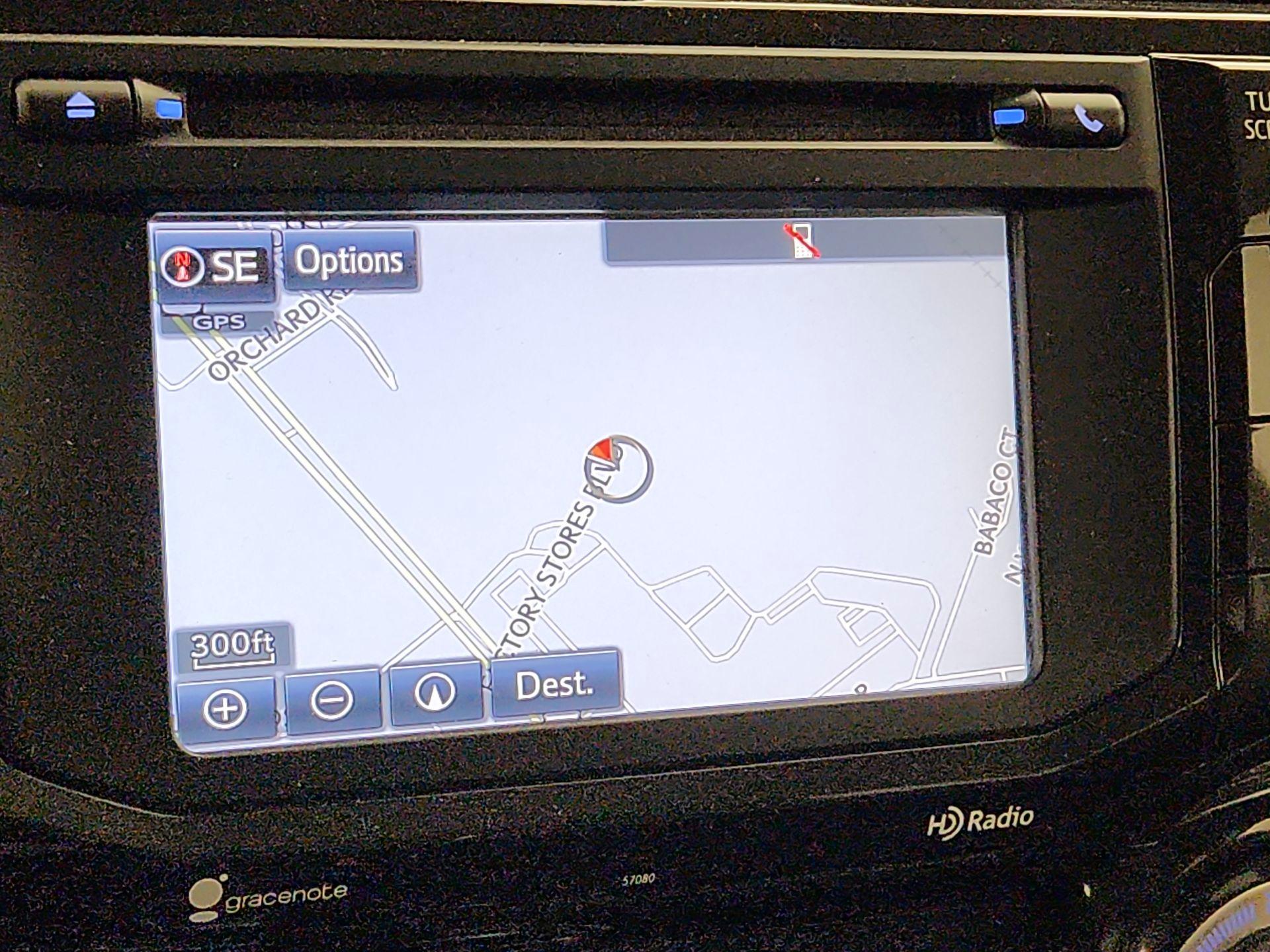 Thumbnail: 2015 Toyota 4Runner - 14