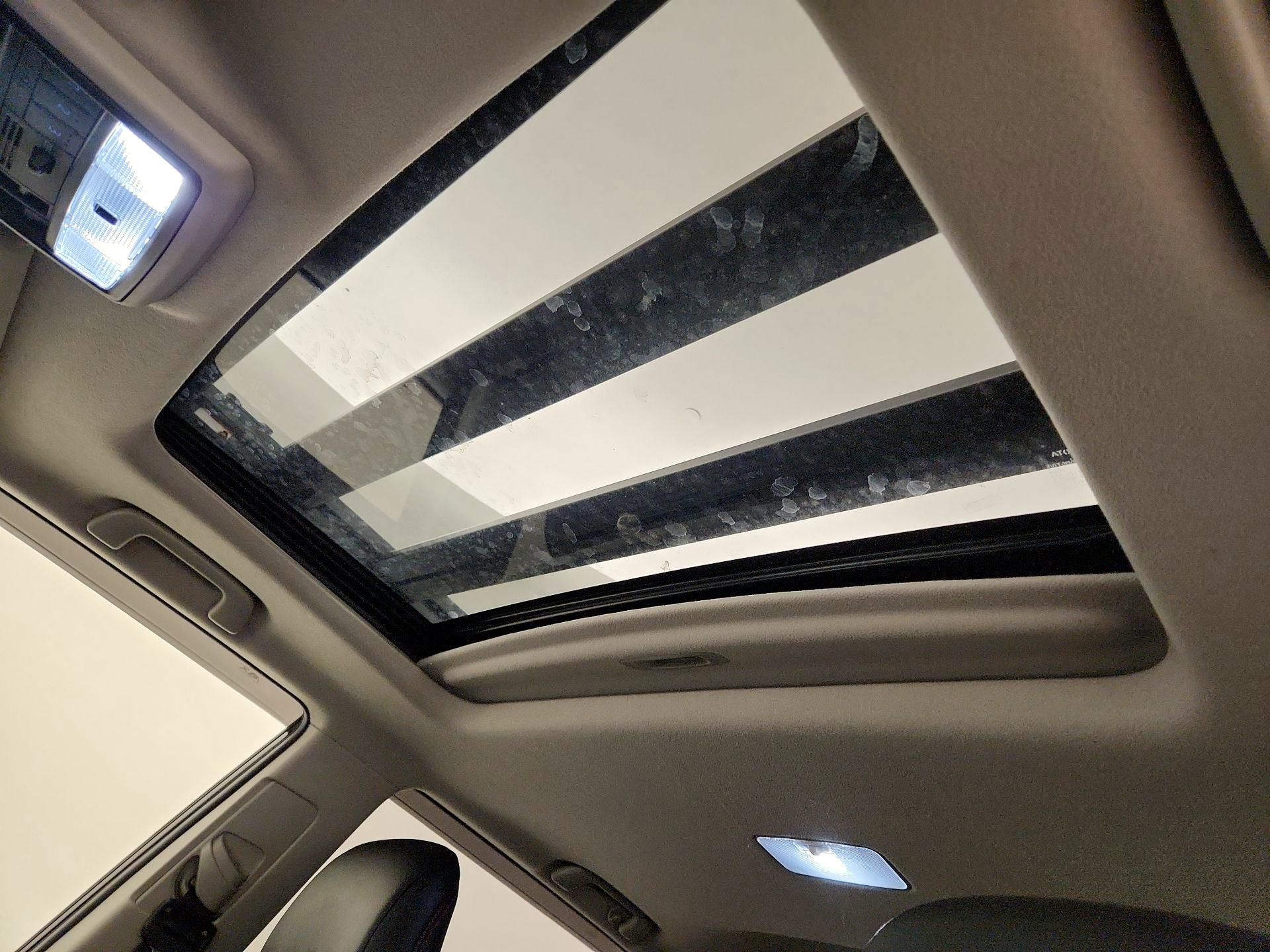 Thumbnail: 2015 Toyota 4Runner - 20