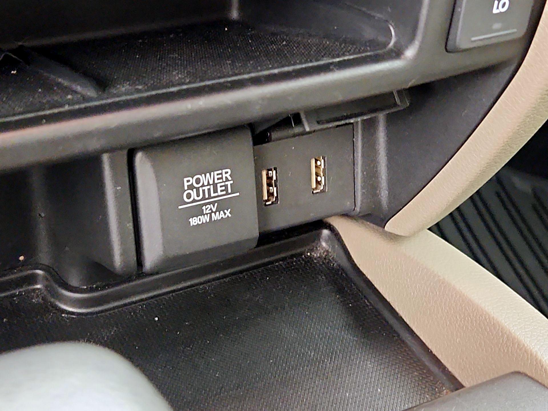 Thumbnail: 2017 Honda Pilot - 18