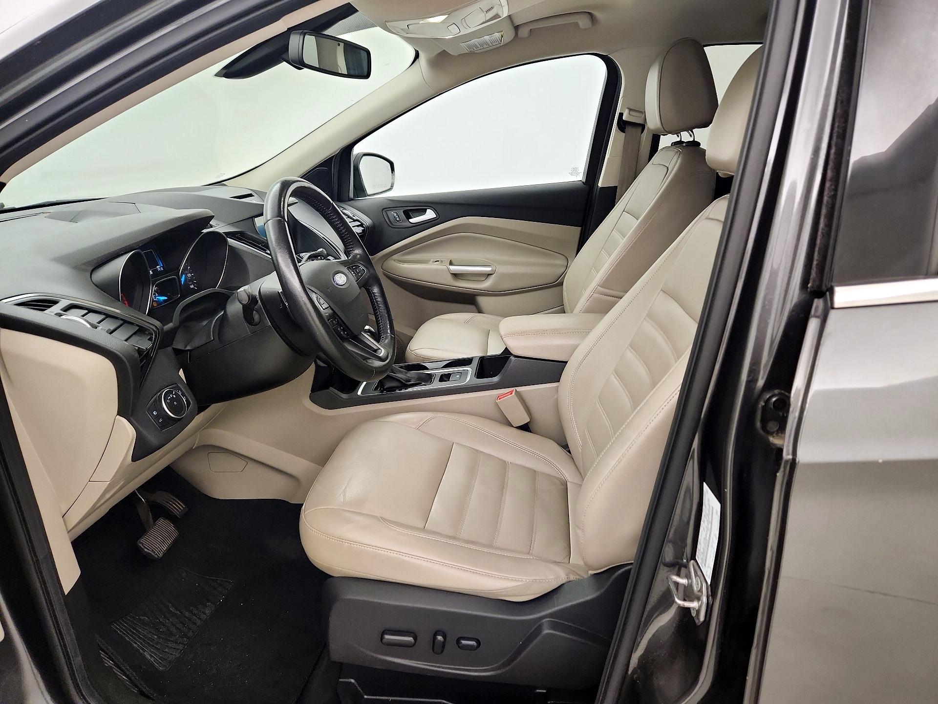 Thumbnail: 2017 Ford Escape - 11