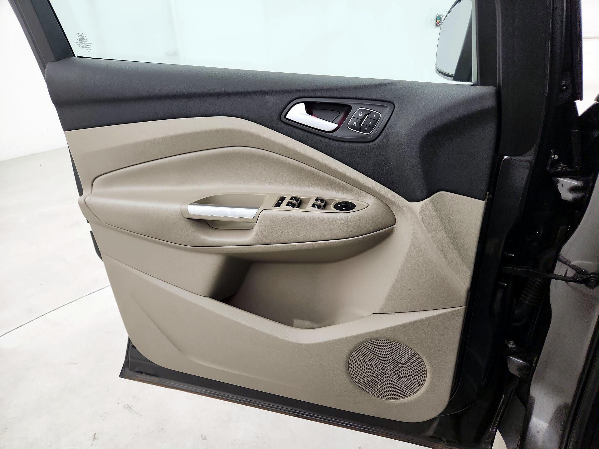 Thumbnail: 2017 Ford Escape - 12