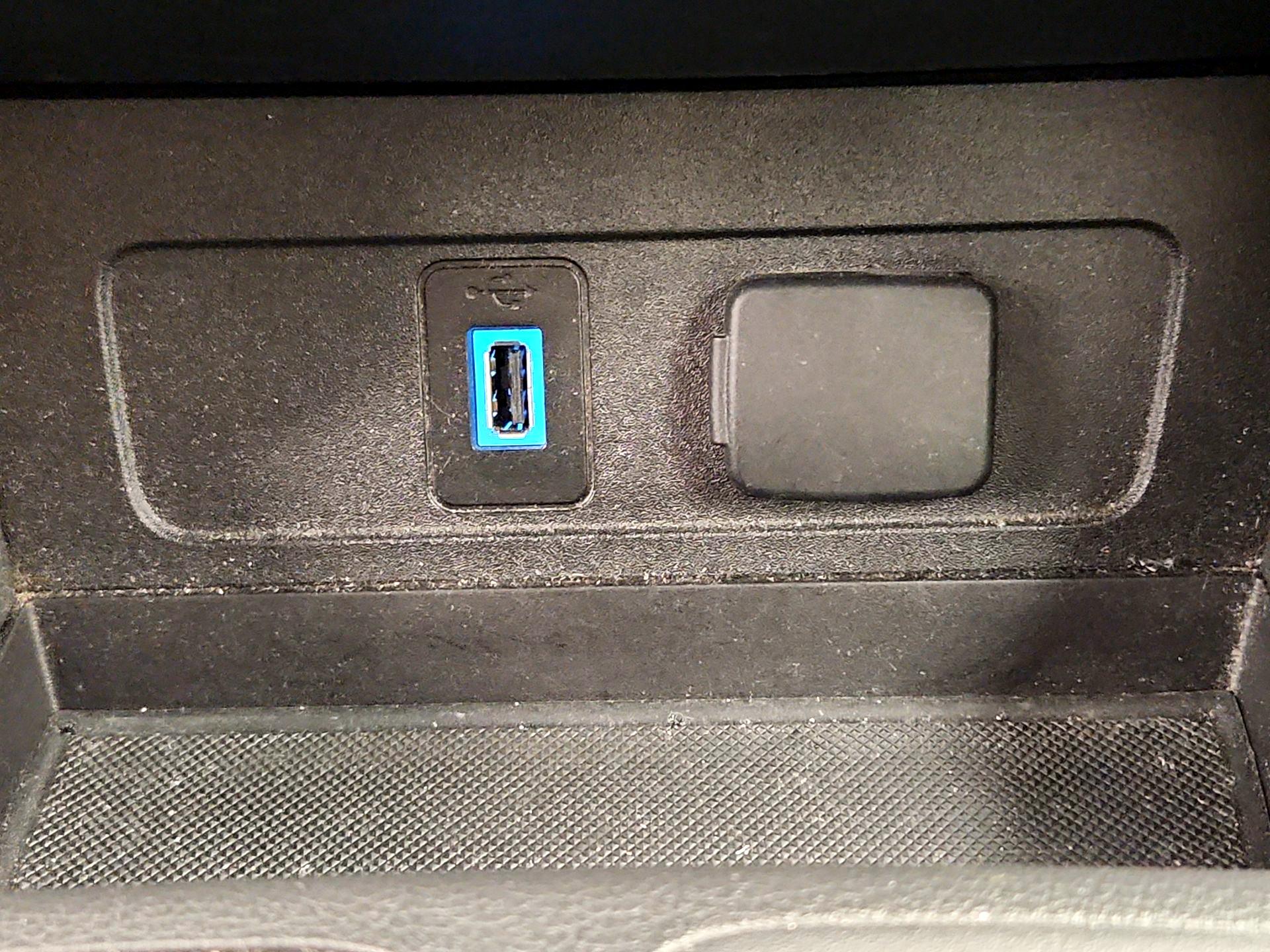 Thumbnail: 2017 Ford Escape - 19