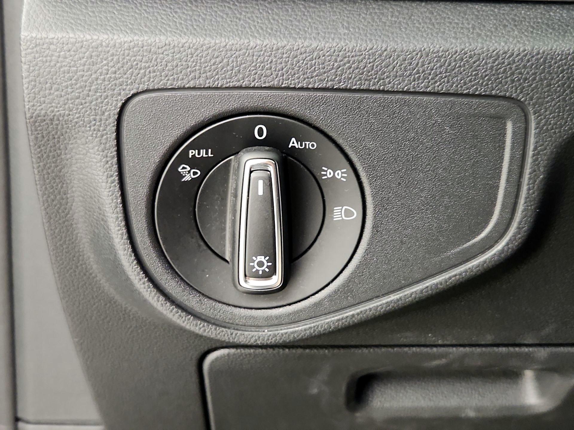 Thumbnail: 2022 Volkswagen Atlas - 13