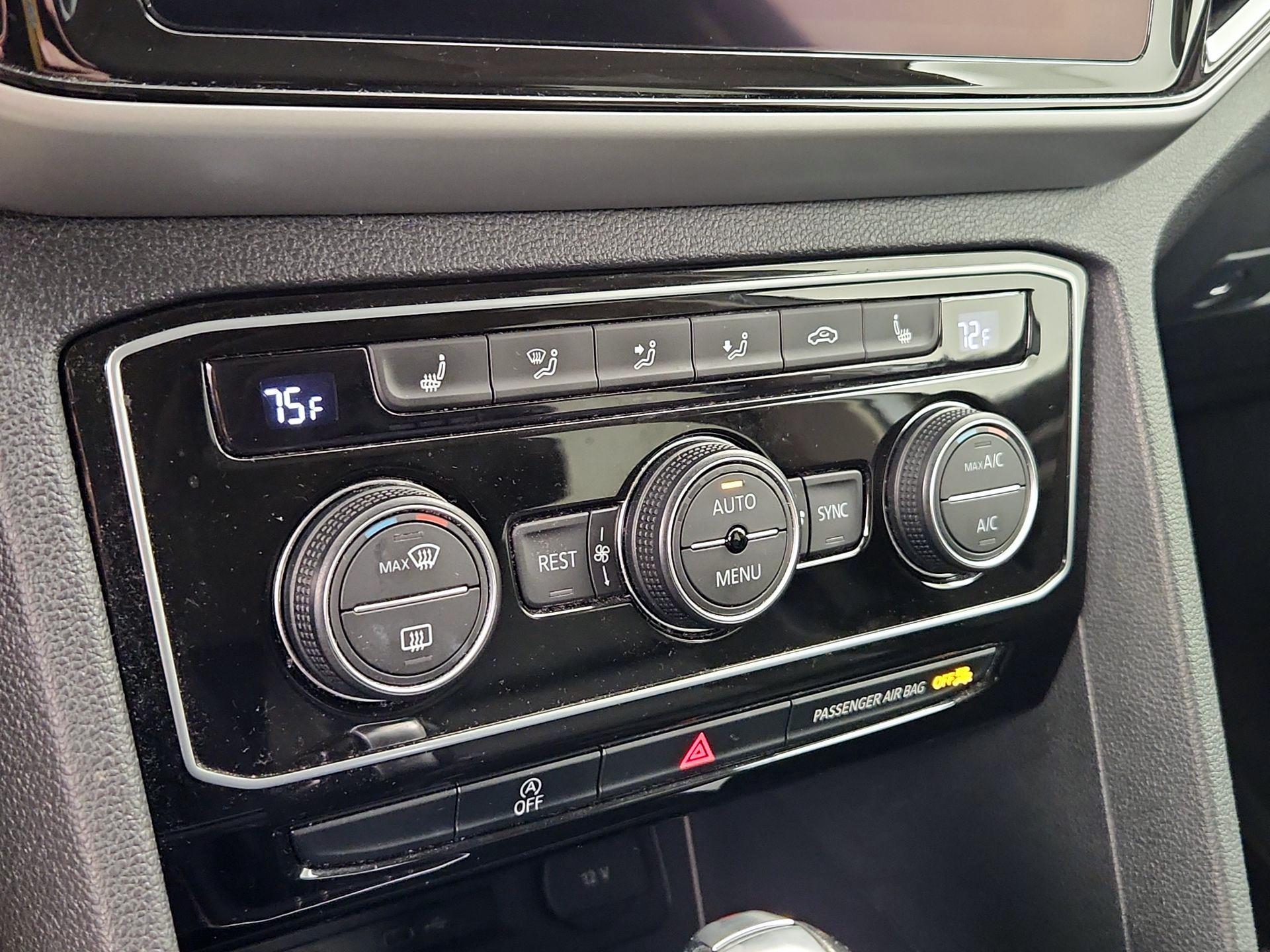 Thumbnail: 2022 Volkswagen Atlas - 16