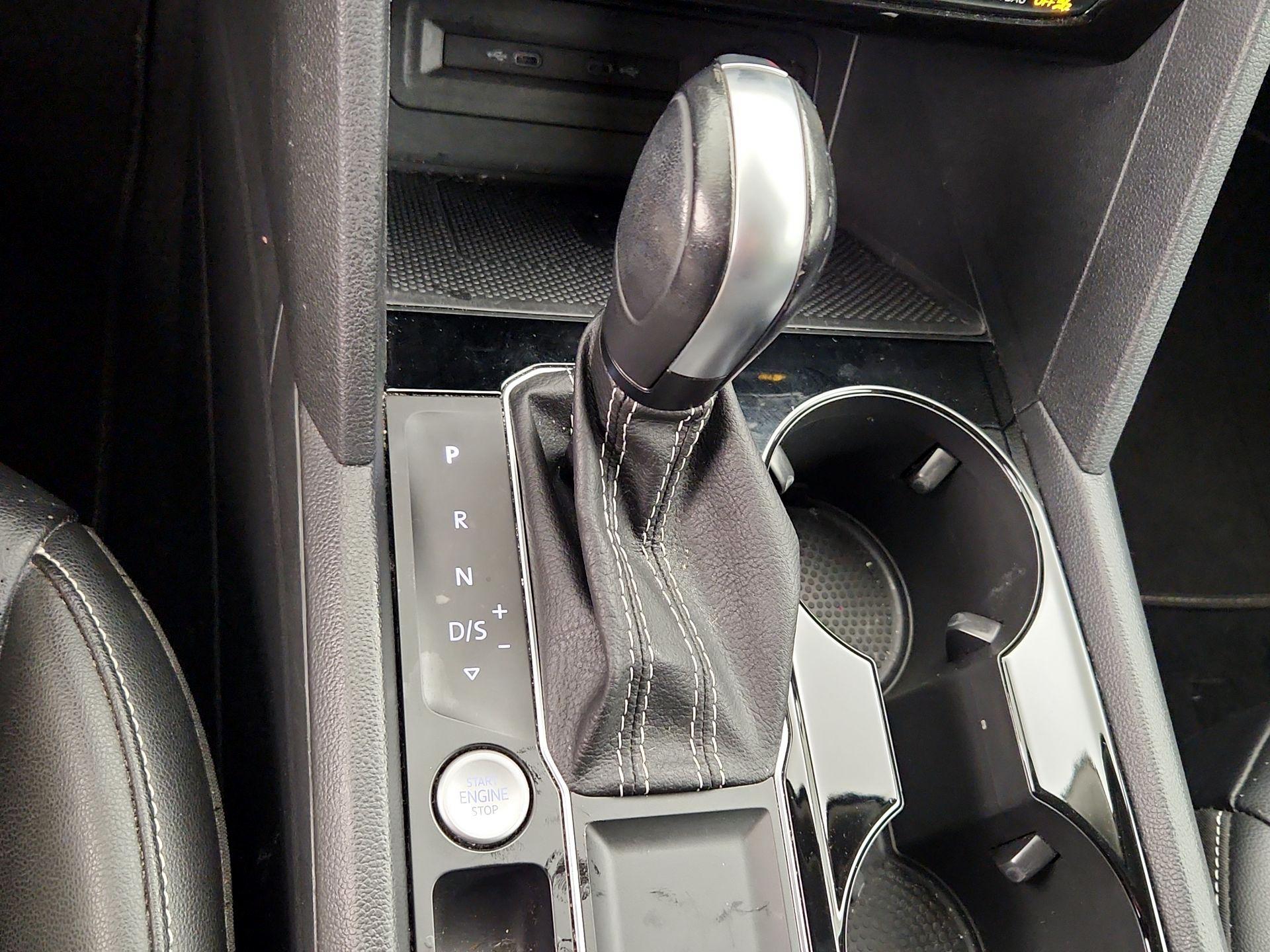 Thumbnail: 2022 Volkswagen Atlas - 17