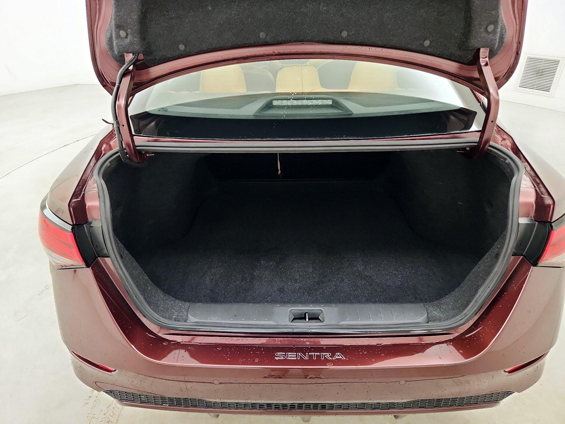 Thumbnail: 2021 Nissan Sentra - 20