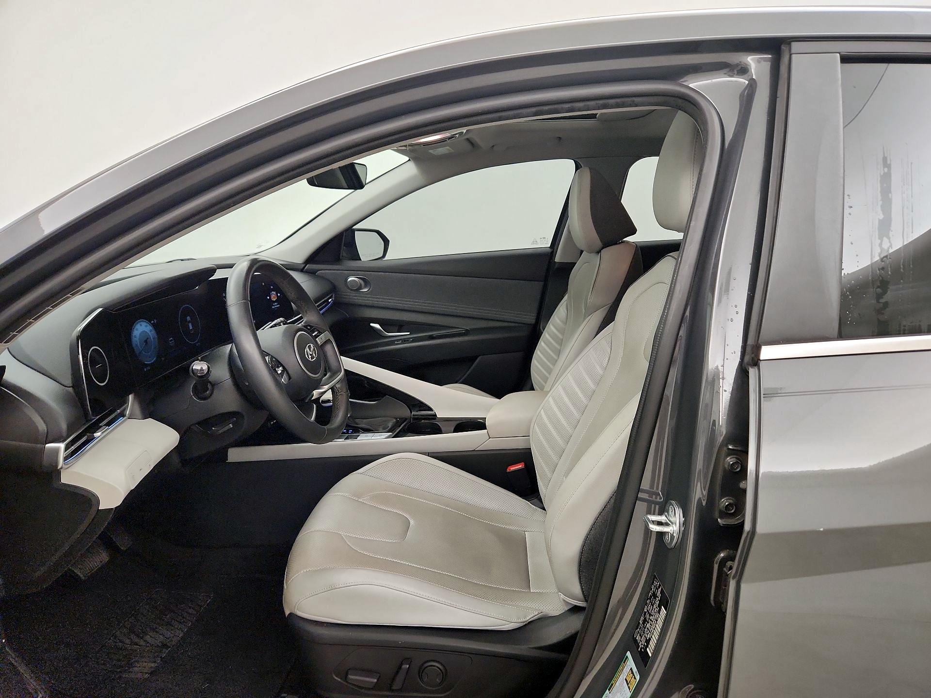 Thumbnail: 2023 Hyundai Elantra - 11