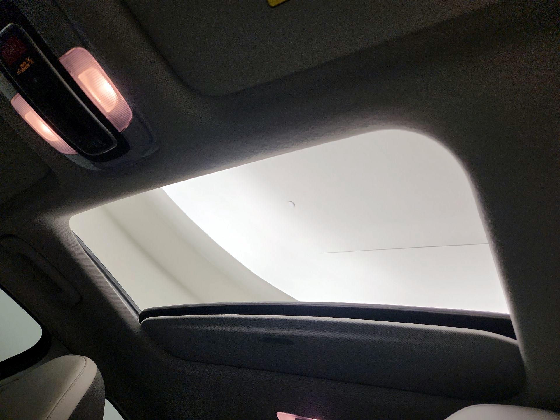 Thumbnail: 2023 Hyundai Elantra - 20