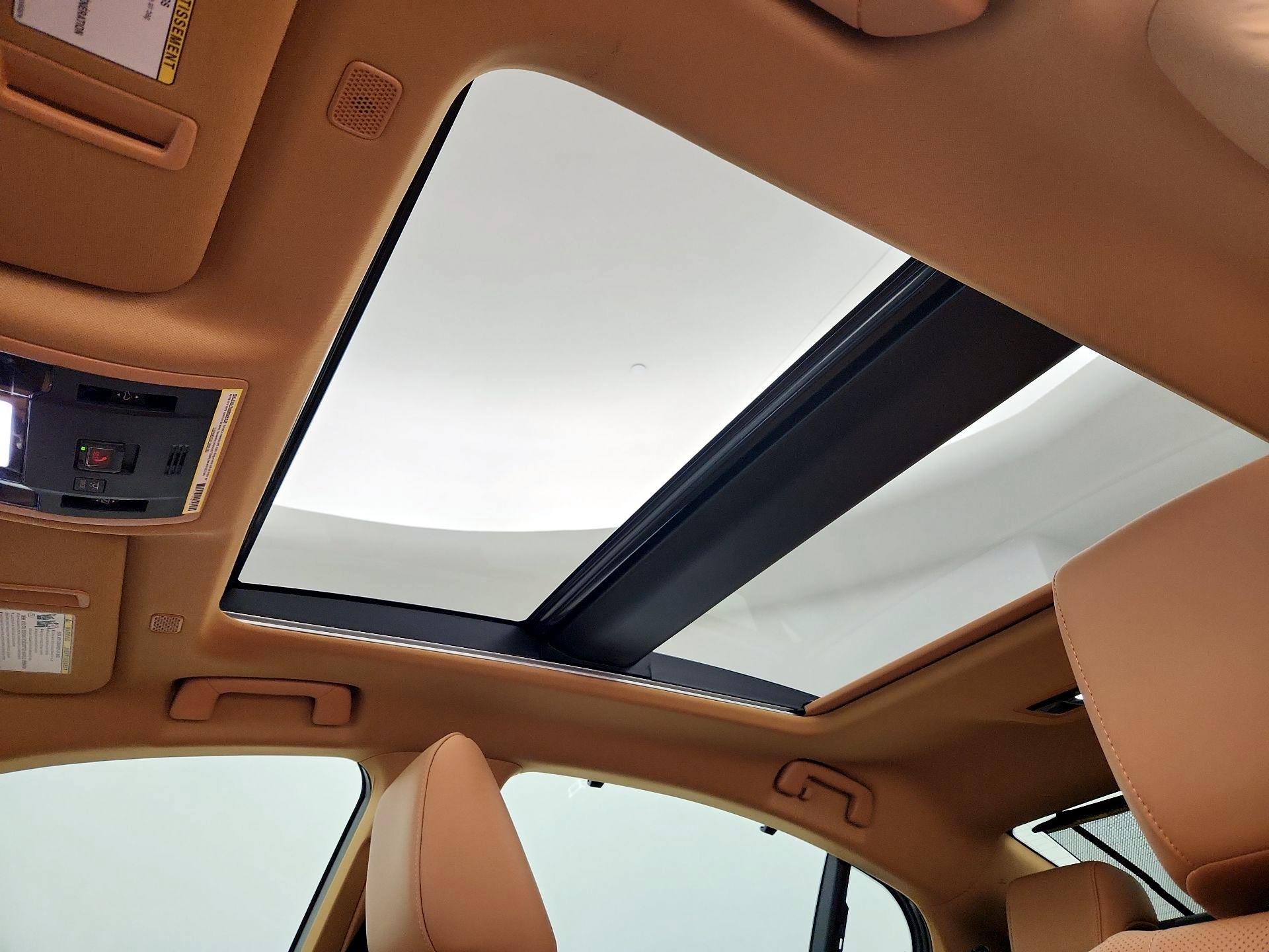 Thumbnail: 2024 Lexus ES - 20