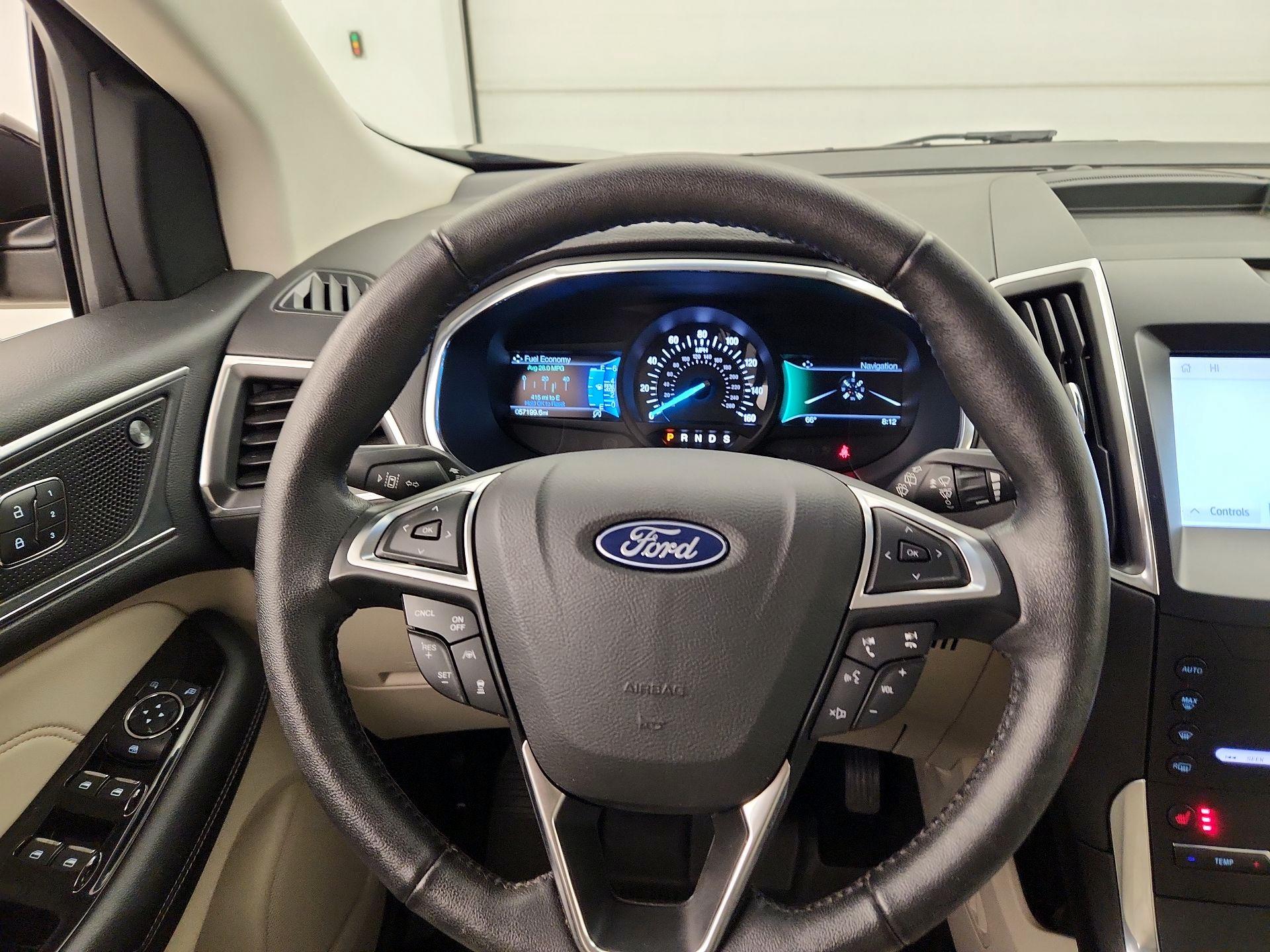 Thumbnail: 2020 Ford Edge - 10