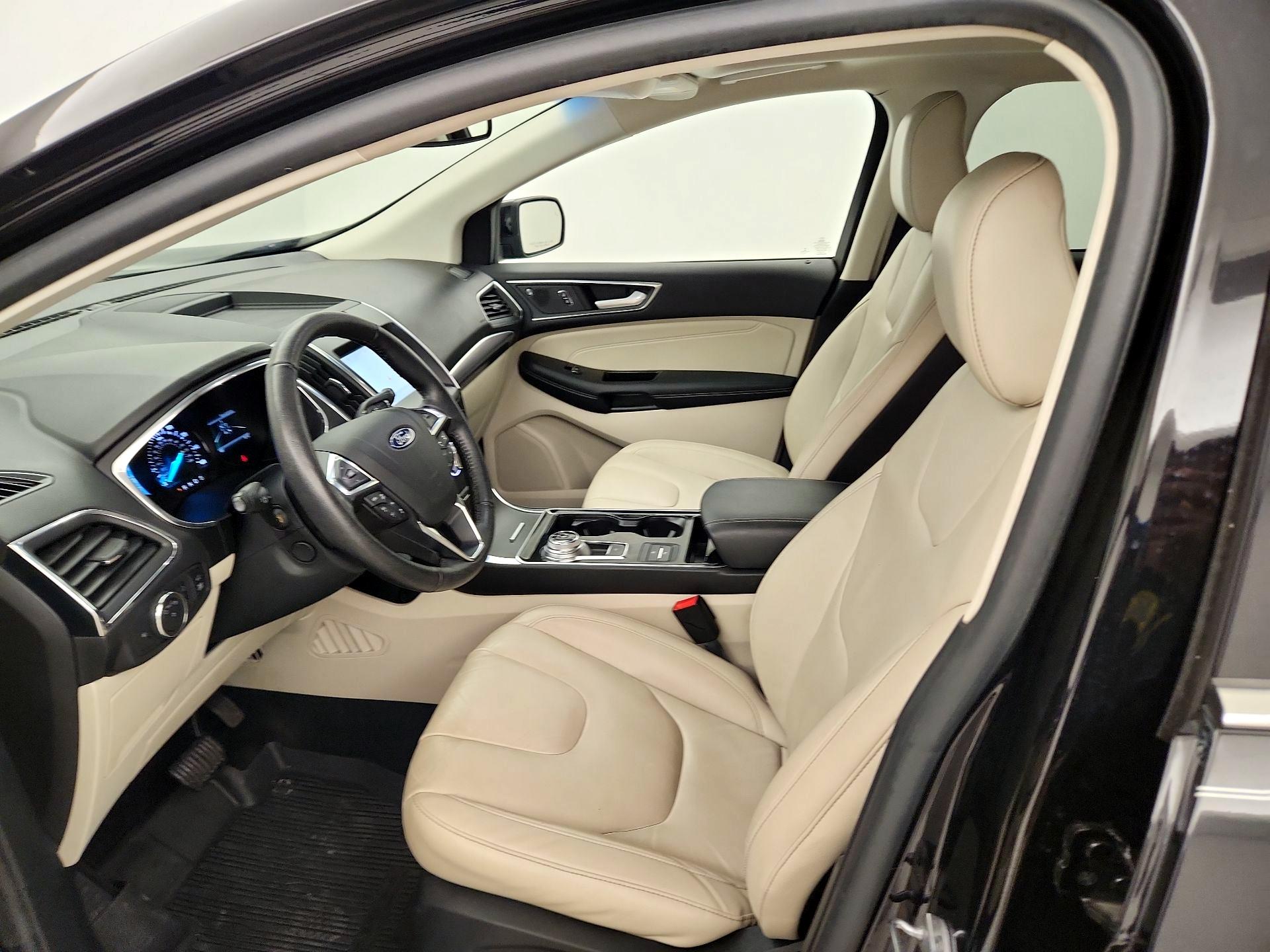 Thumbnail: 2020 Ford Edge - 11