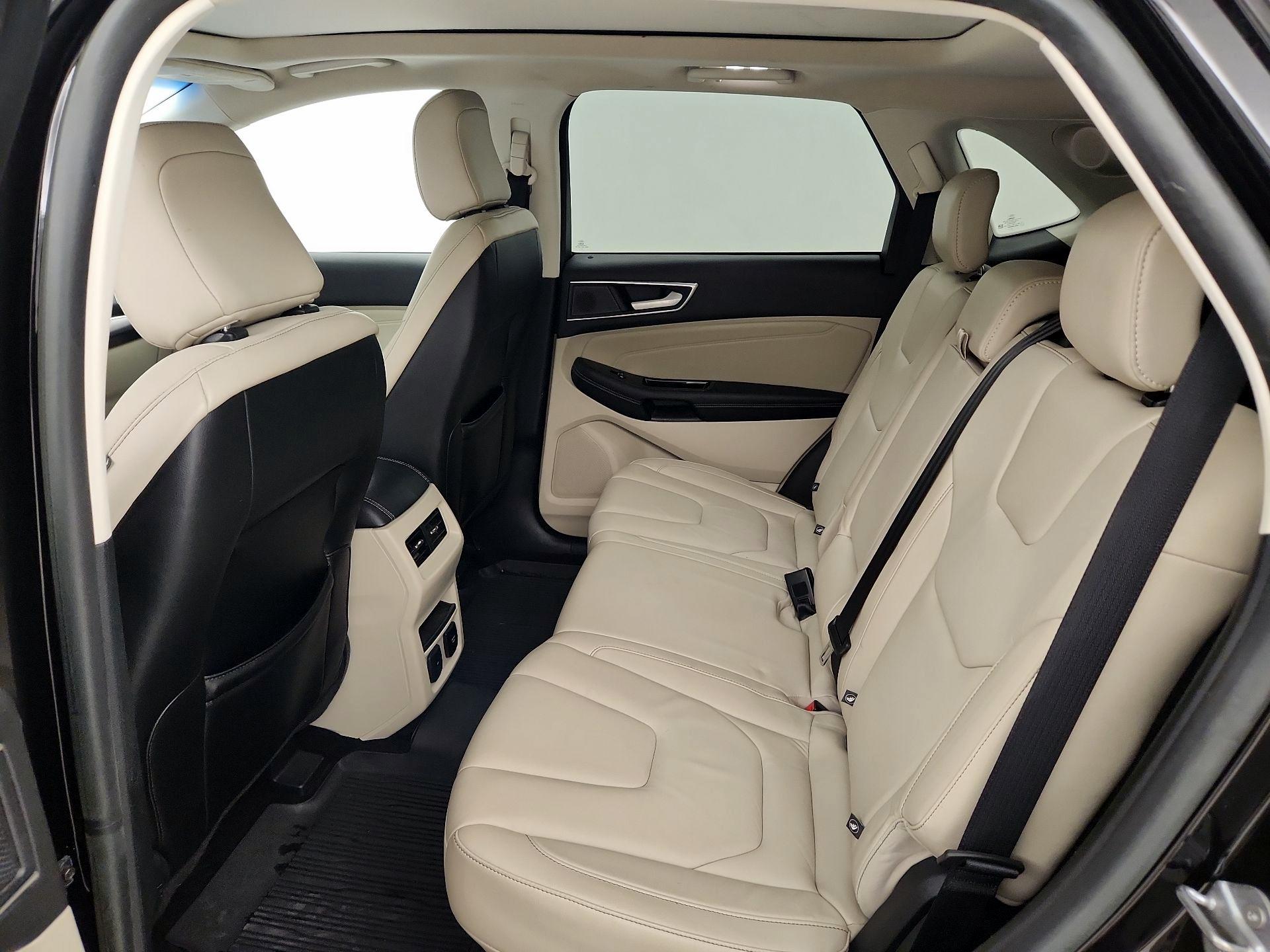 Thumbnail: 2020 Ford Edge - 20