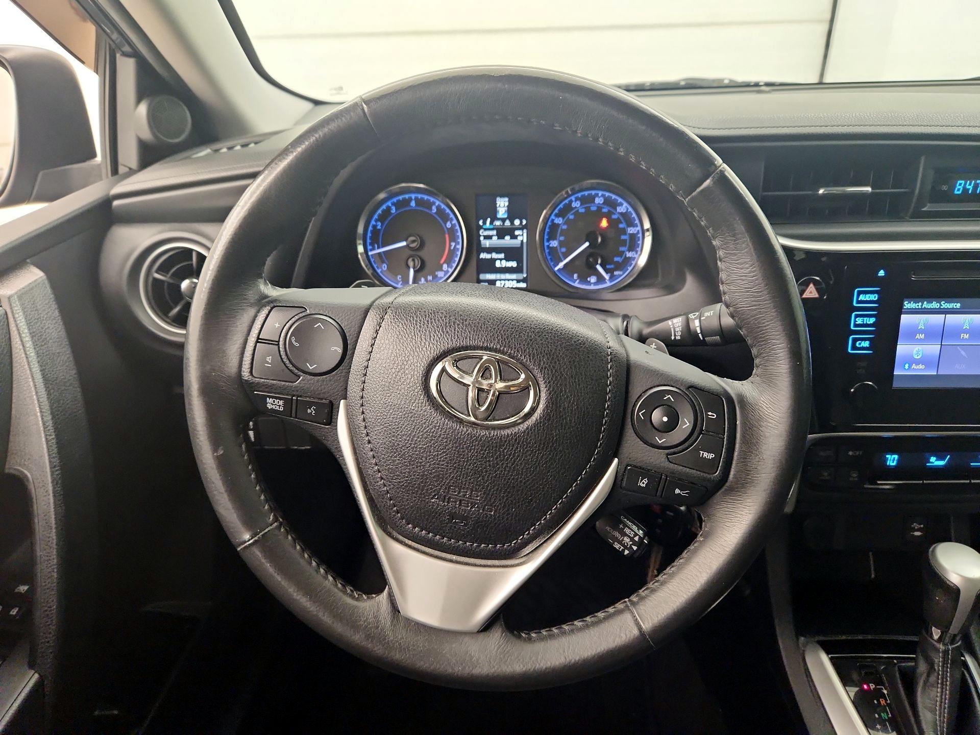 Thumbnail: 2017 Toyota Corolla - 10